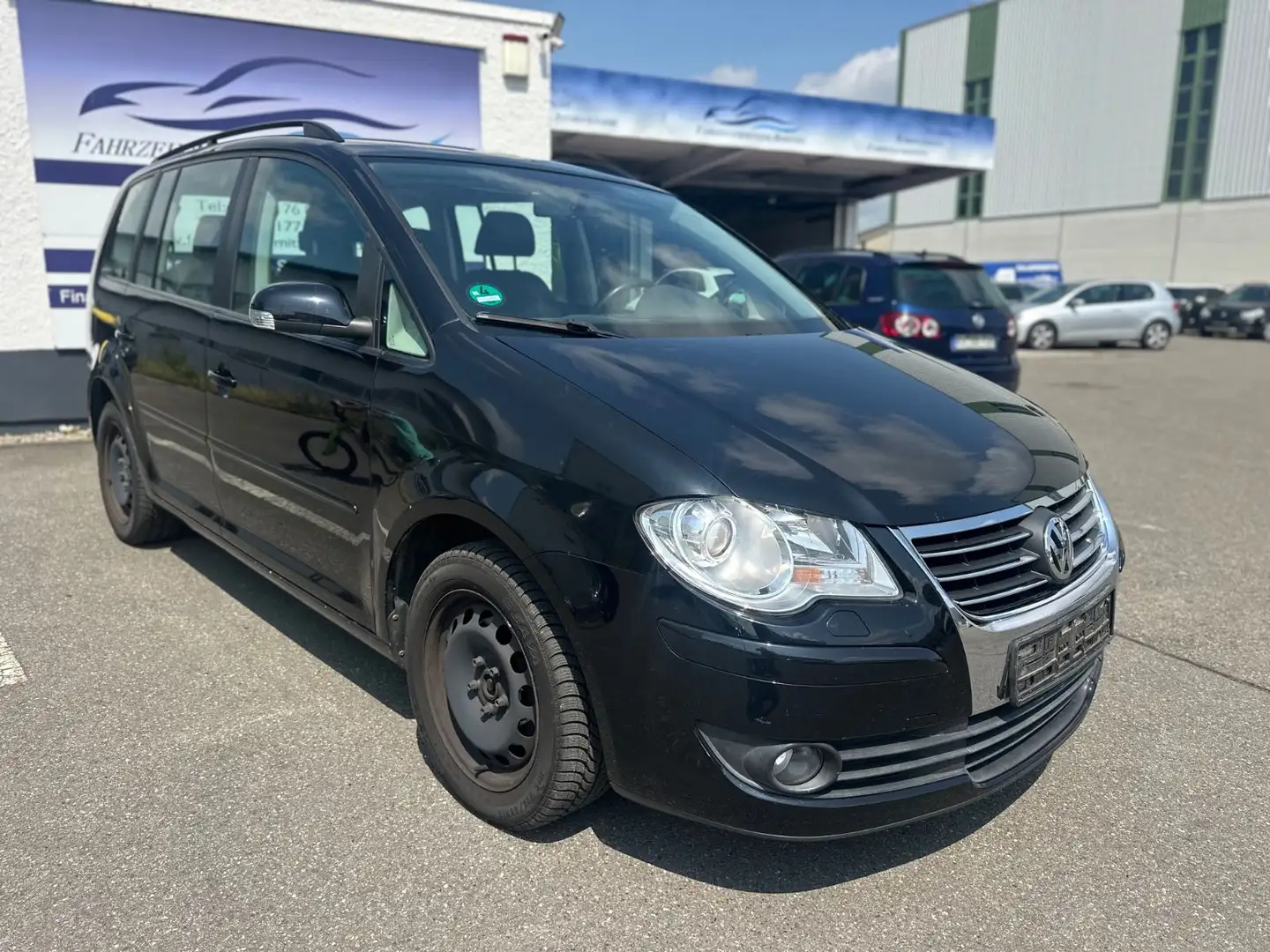 Volkswagen Touran Trendline Klima Export 1.Hand 7 Sitze Schwarz - 1