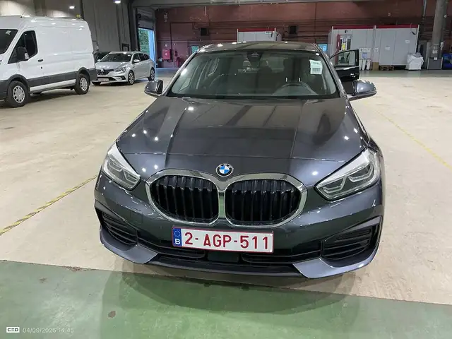 BMW 1 Series view 2
