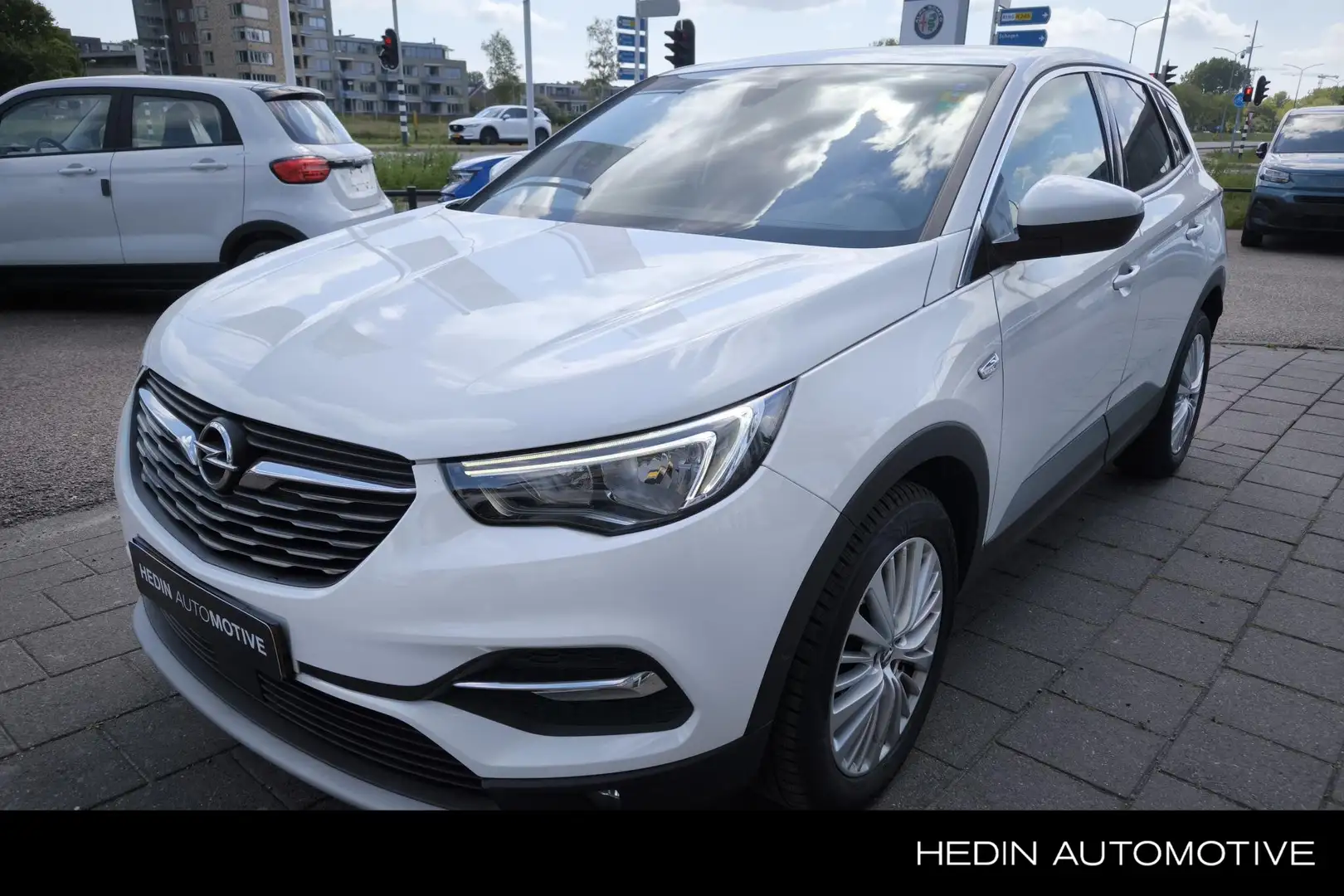 Opel Grandland X 1.2 130PK Turbo Aut. Innovation | Navigatie | Came Wit - 1
