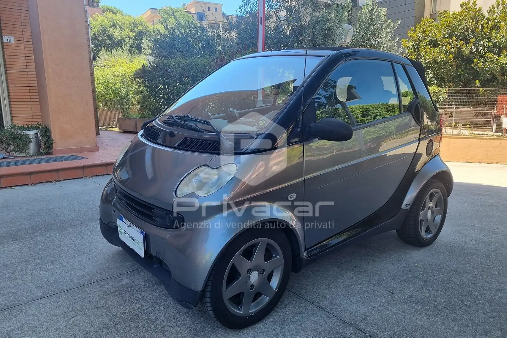 smart forTwo fortwo 700 cabrio pure (45 kW) Zilver - 1