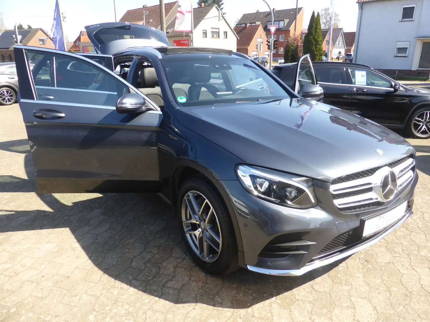 Mercedes-Benz GLC 220 LC 220d 4Matic 9G-Tronic (253) AMG Line AHK/NAVI/L Grau - 1