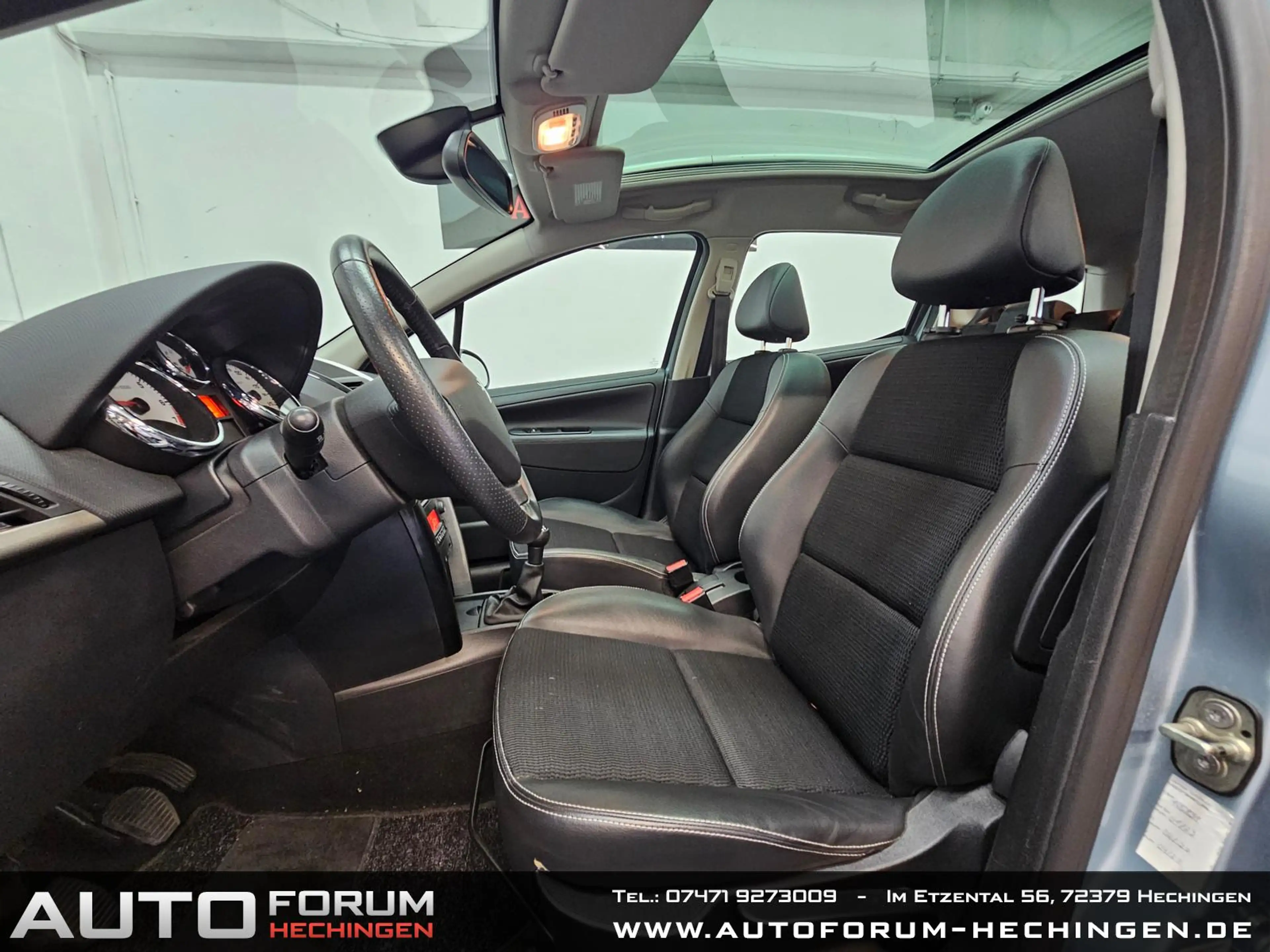 Peugeot 207 1.4 VTi Forever 1.Hand Pano Teilleder PDC — photo 15