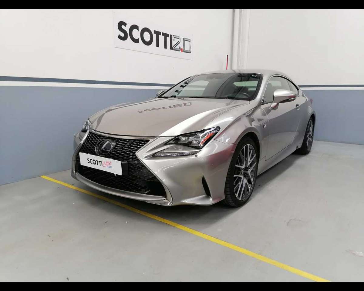 Lexus RC 300h Hybrid F Sport