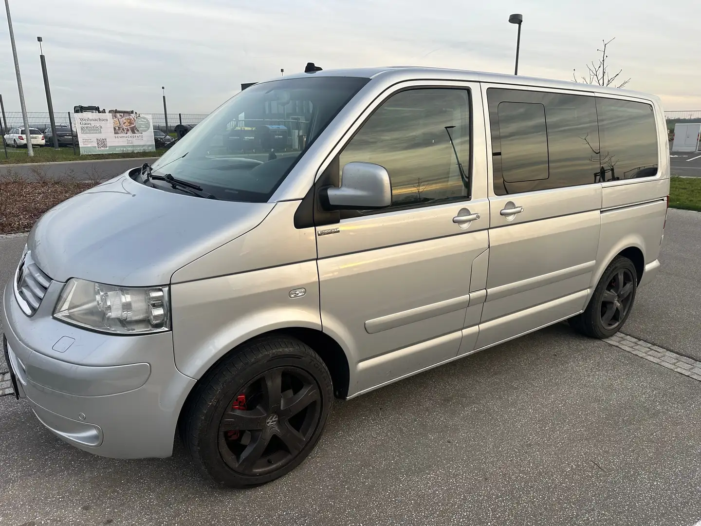 Volkswagen T5 Multivan CONCERT 2,5 TDI 174ps VOLL AUSSTATTUNG 18 ZOLL ALU Silber - 1