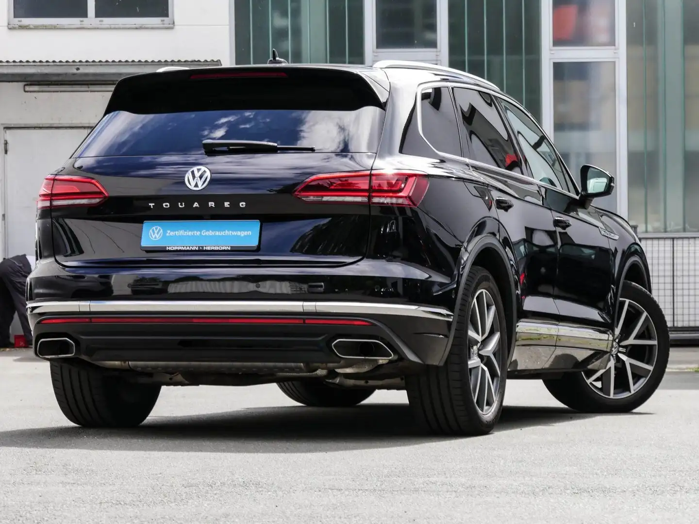 Volkswagen Touareg 3.0 TDI Elegance AHK KAMERA LEDER LUFT A Schwarz - 2