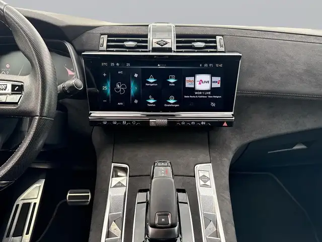 DS Automobiles DS 7 view 12