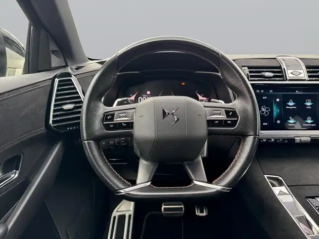 DS Automobiles DS 7 view 13