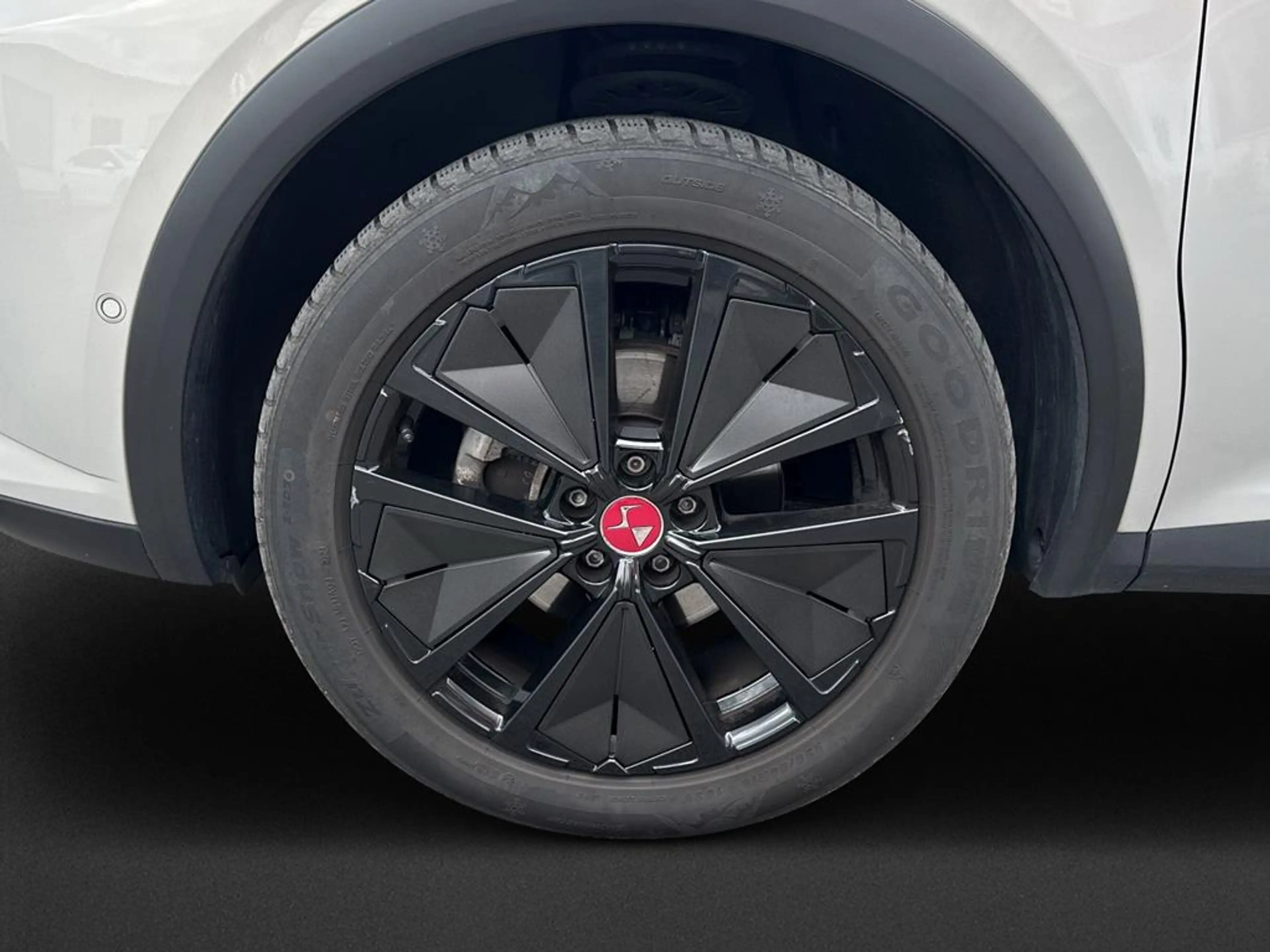 DS Automobiles DS 7 DS 7 PERFORMANCE LINE BlueHDi 130 — photo 8