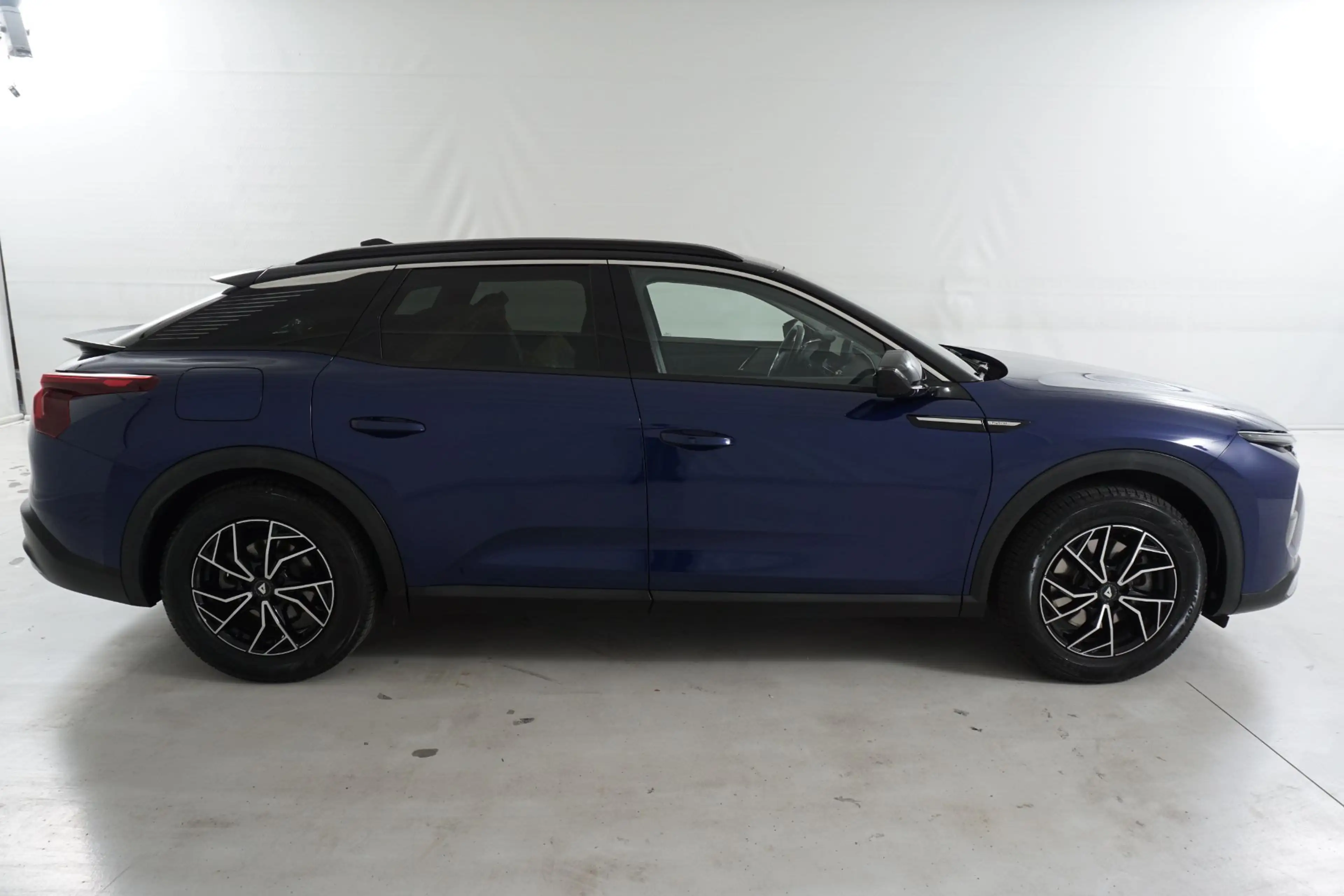 Citroen C5 X Plug-in-Hybrid 225 Shine 8-fach LEDER MEMORY — photo 6