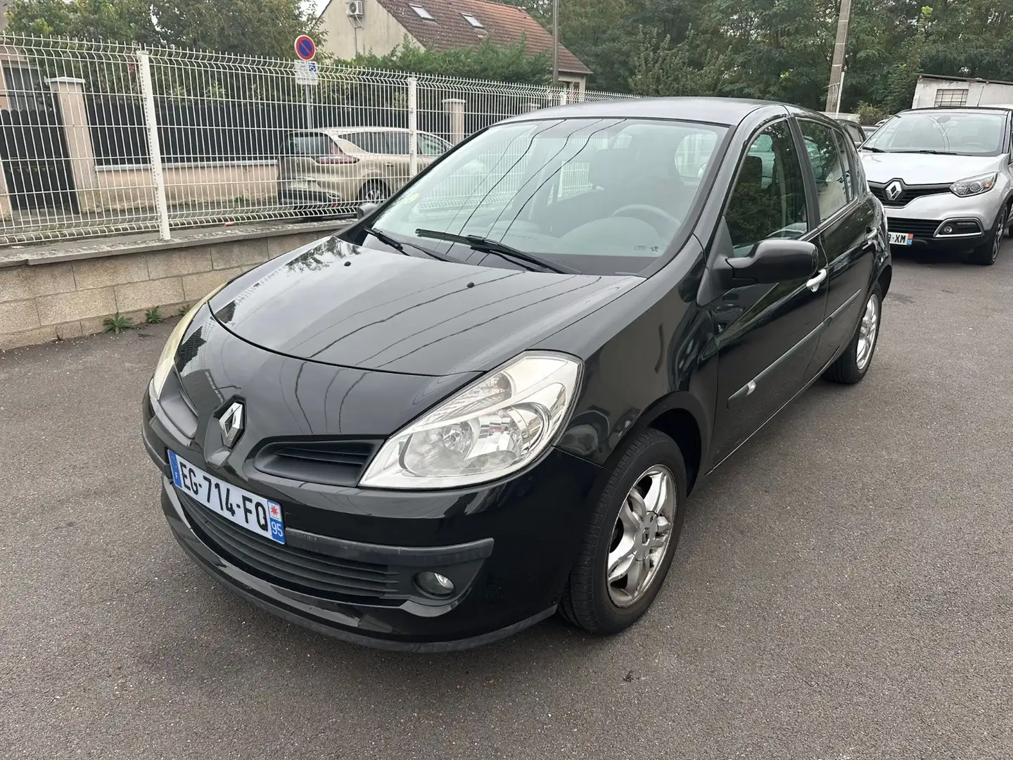 Renault Clio Dynamique Schwarz - 2