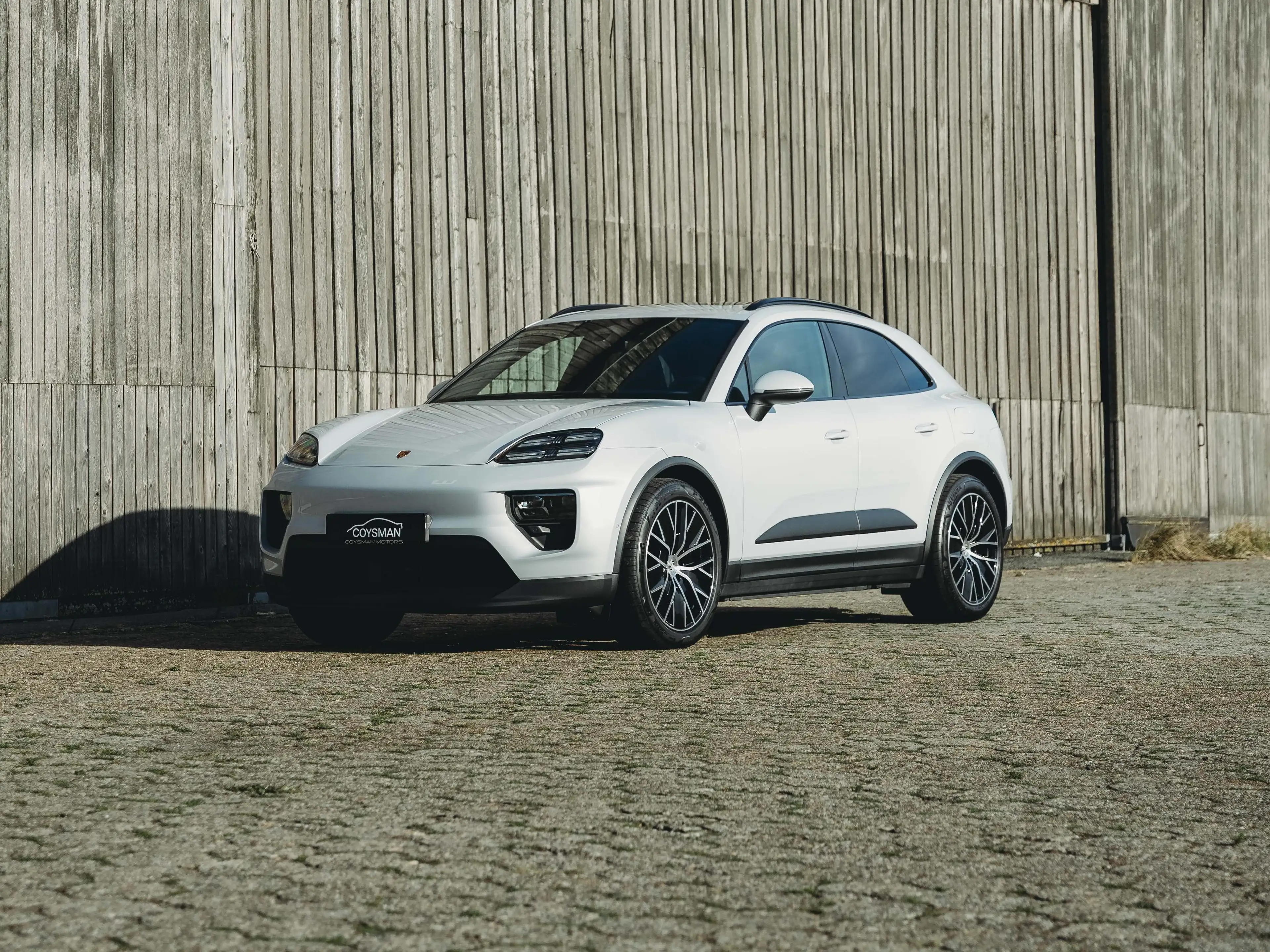 Porsche Macan 4 EV /Bose Surround/Pano/ACC/21" velgen /14-way/Matrix LED/PASM/Elektrische trekhaak — photo 7