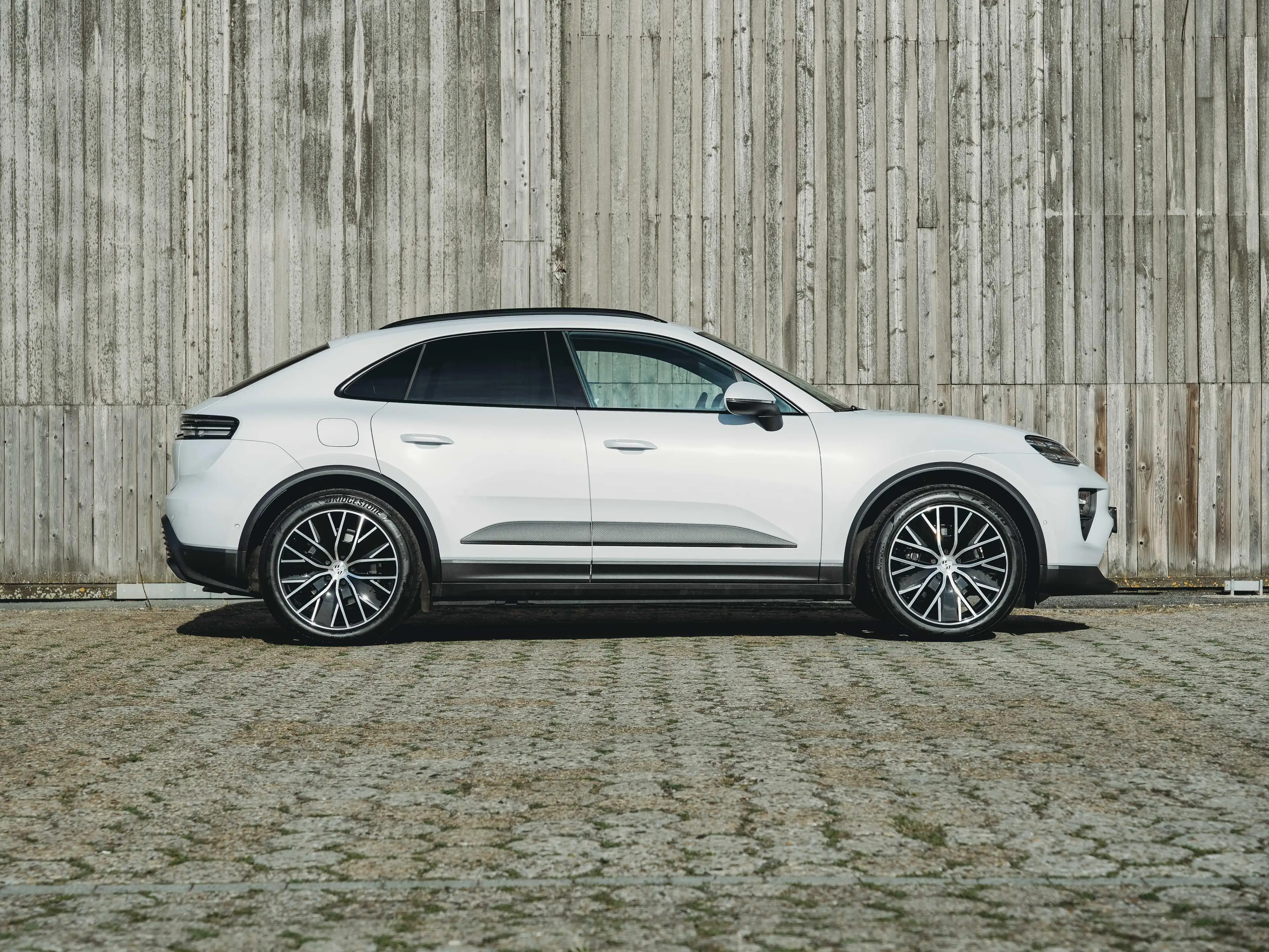 Porsche Macan 4 EV /Bose Surround/Pano/ACC/21" velgen /14-way/Matrix LED/PASM/Elektrische trekhaak — photo 6
