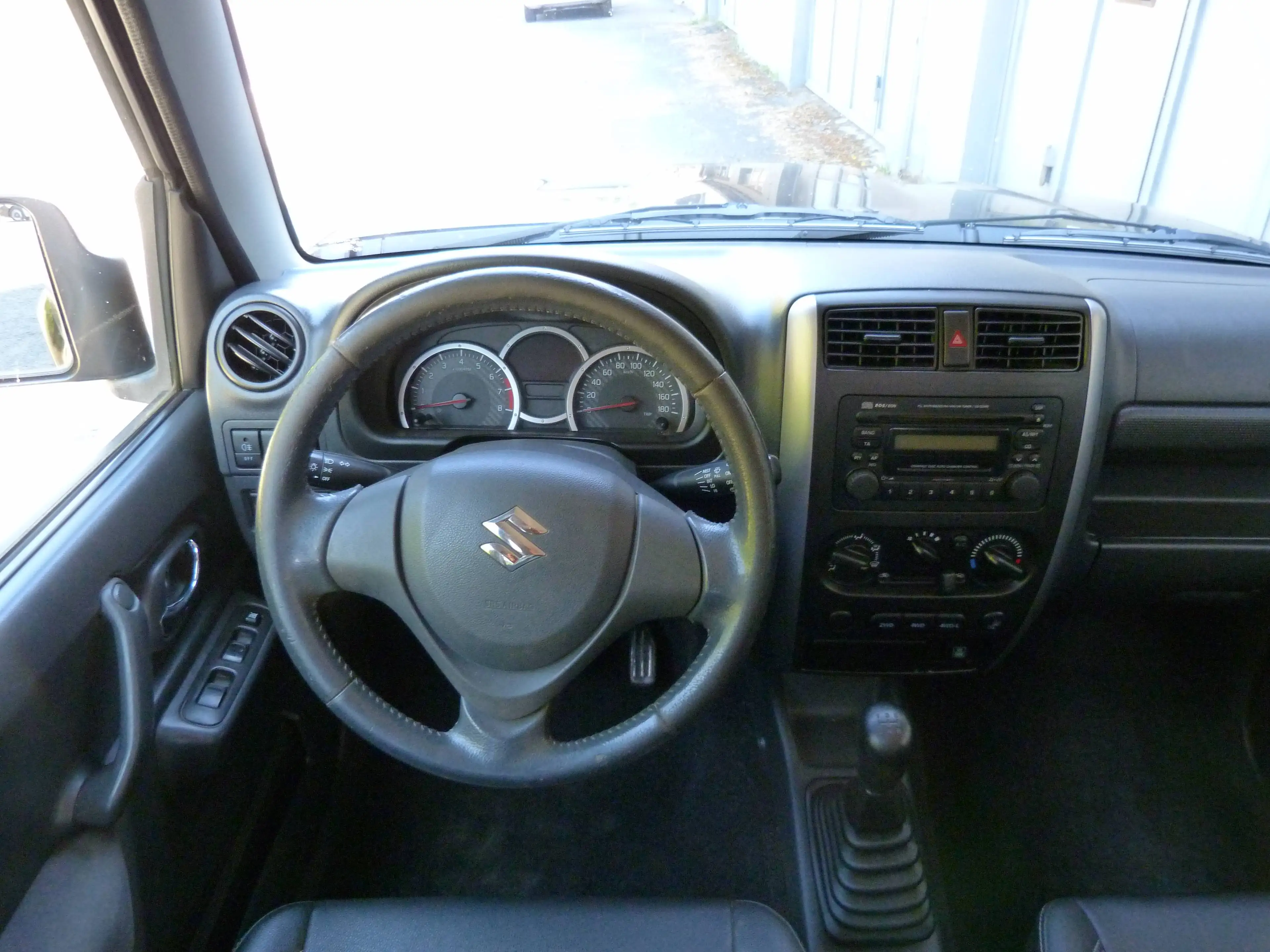 Suzuki Jimny 1.3i JLX Dakota Garantie 12 Mois — photo 9