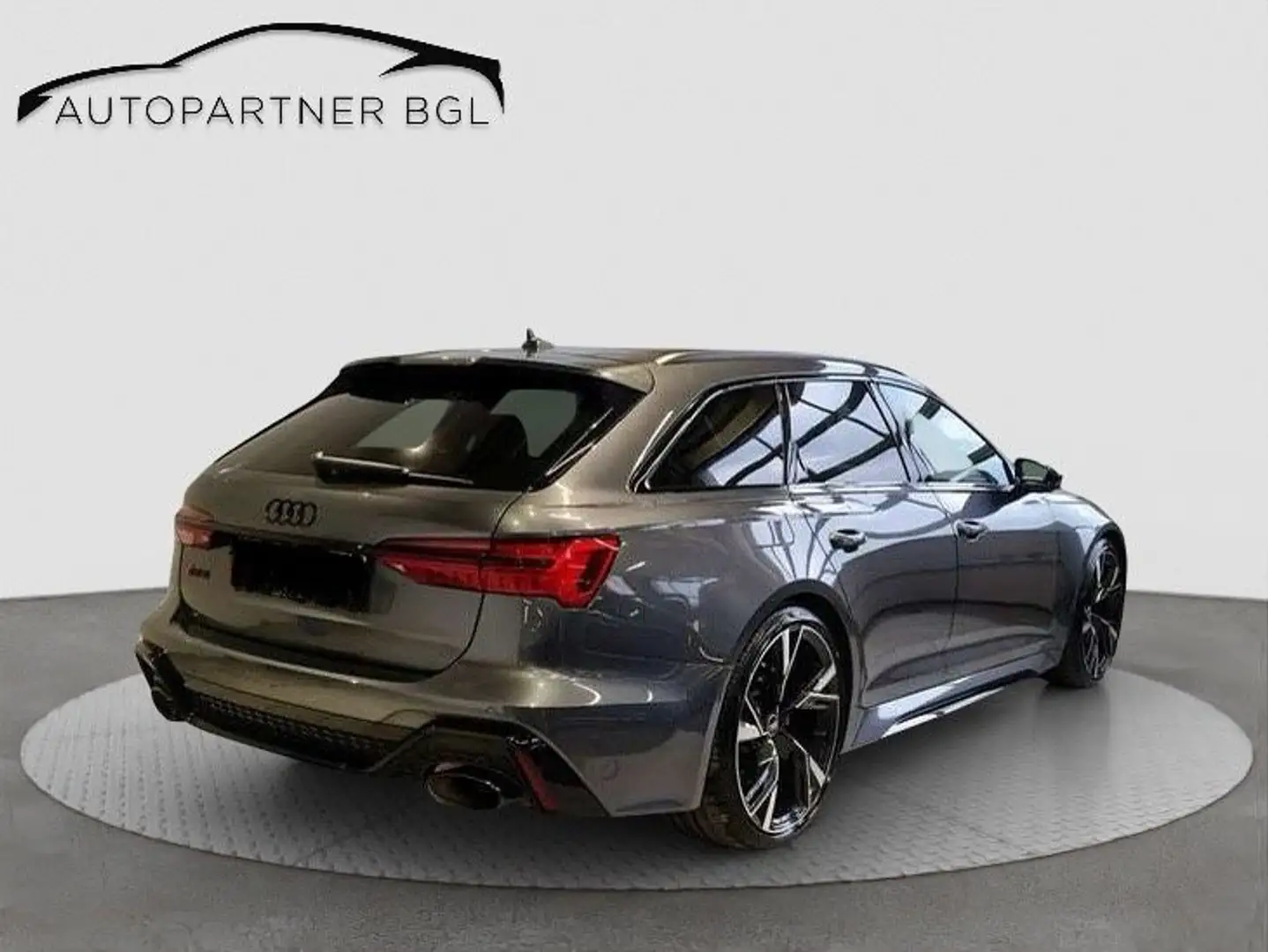 Audi RS6 Avant 4.0 TFSI quattro 5 J Garantie Pano Grau - 2