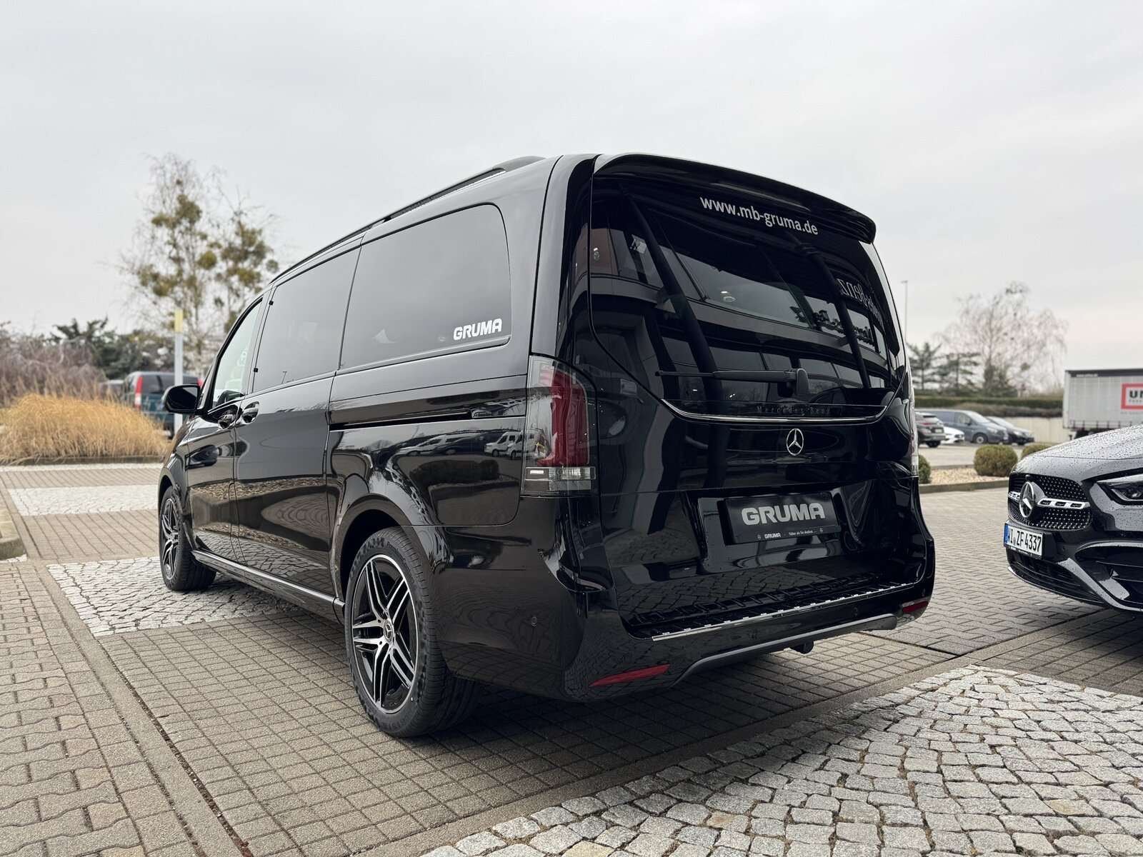 Mercedes-Benz V 250