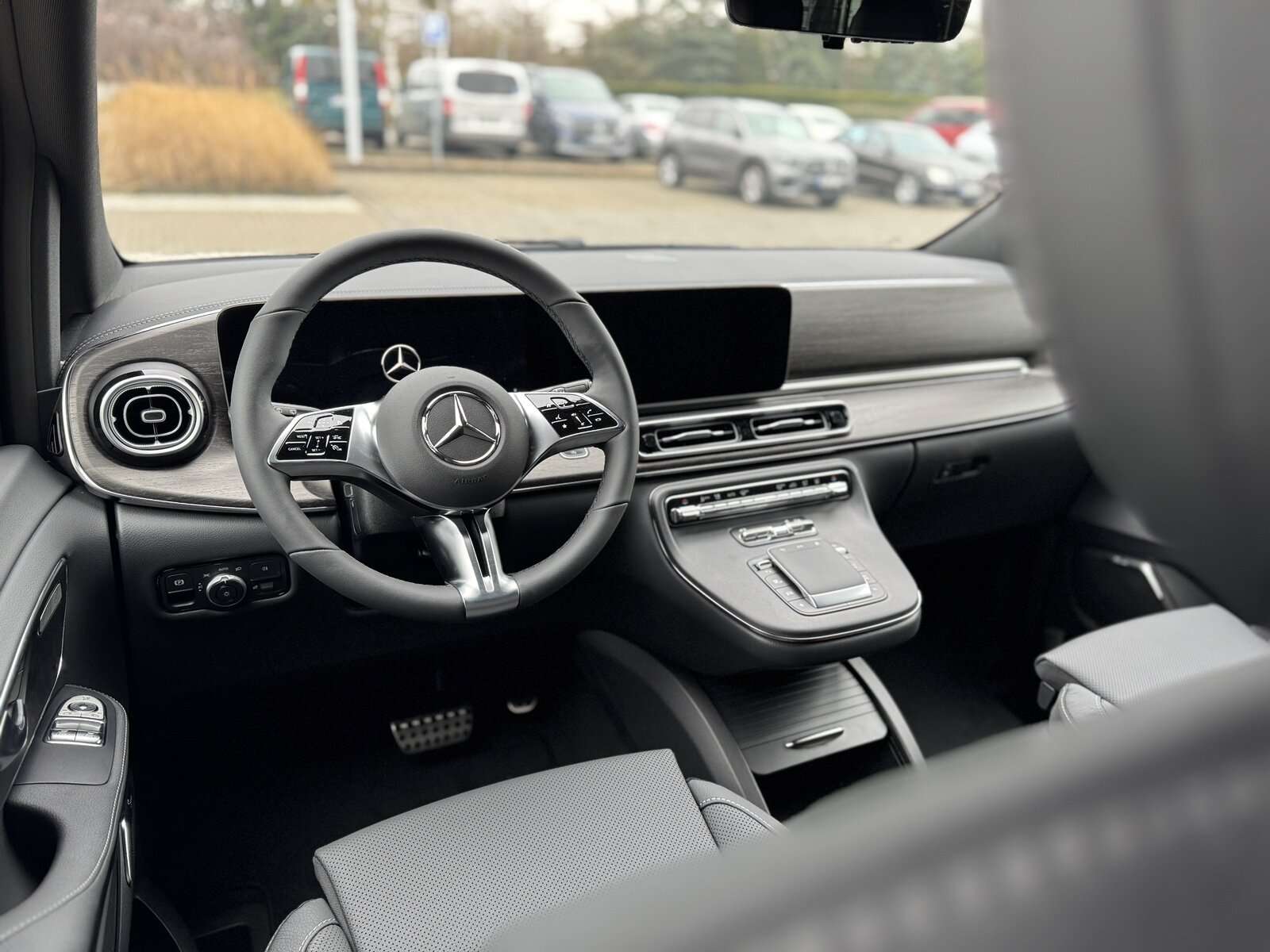 Mercedes-Benz V 250