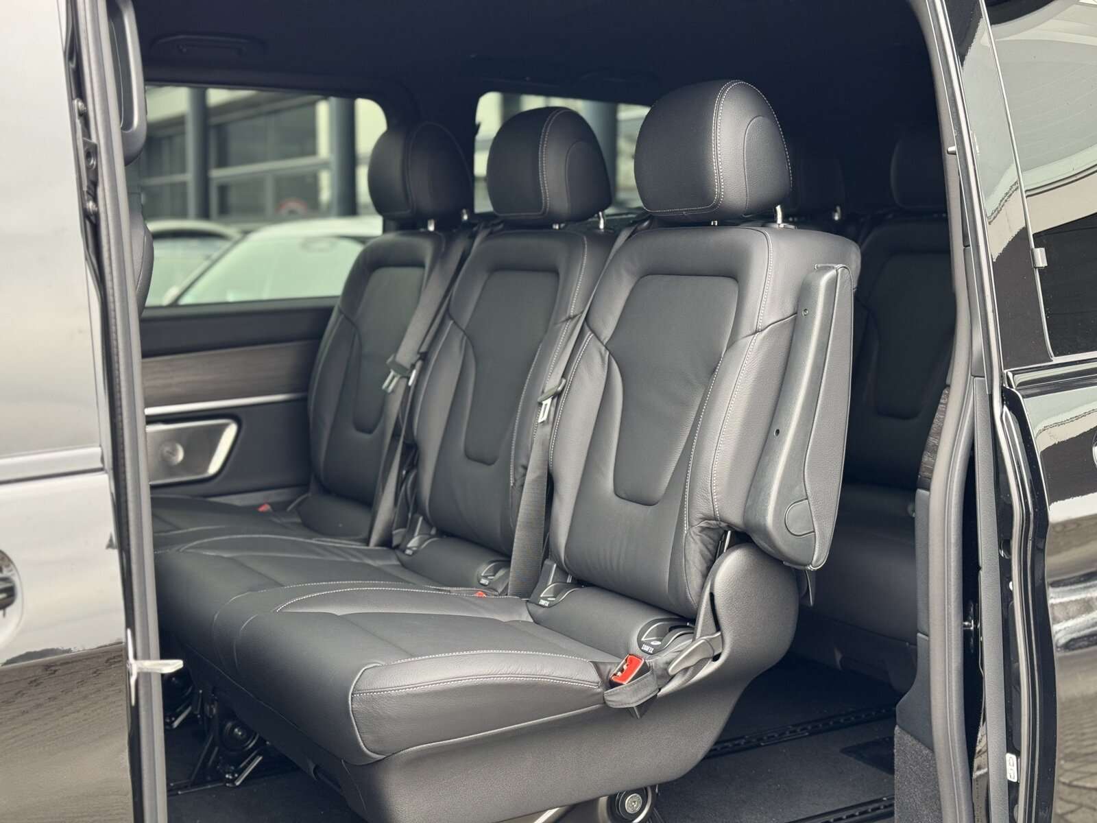 Mercedes-Benz V 250