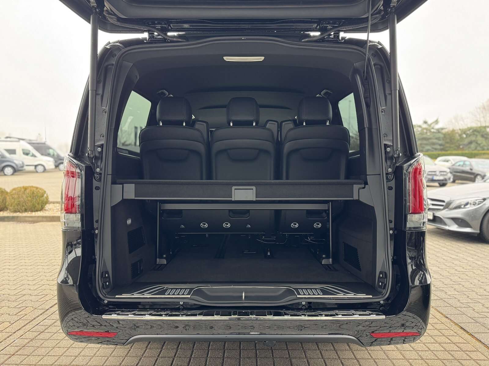 Mercedes-Benz V 250