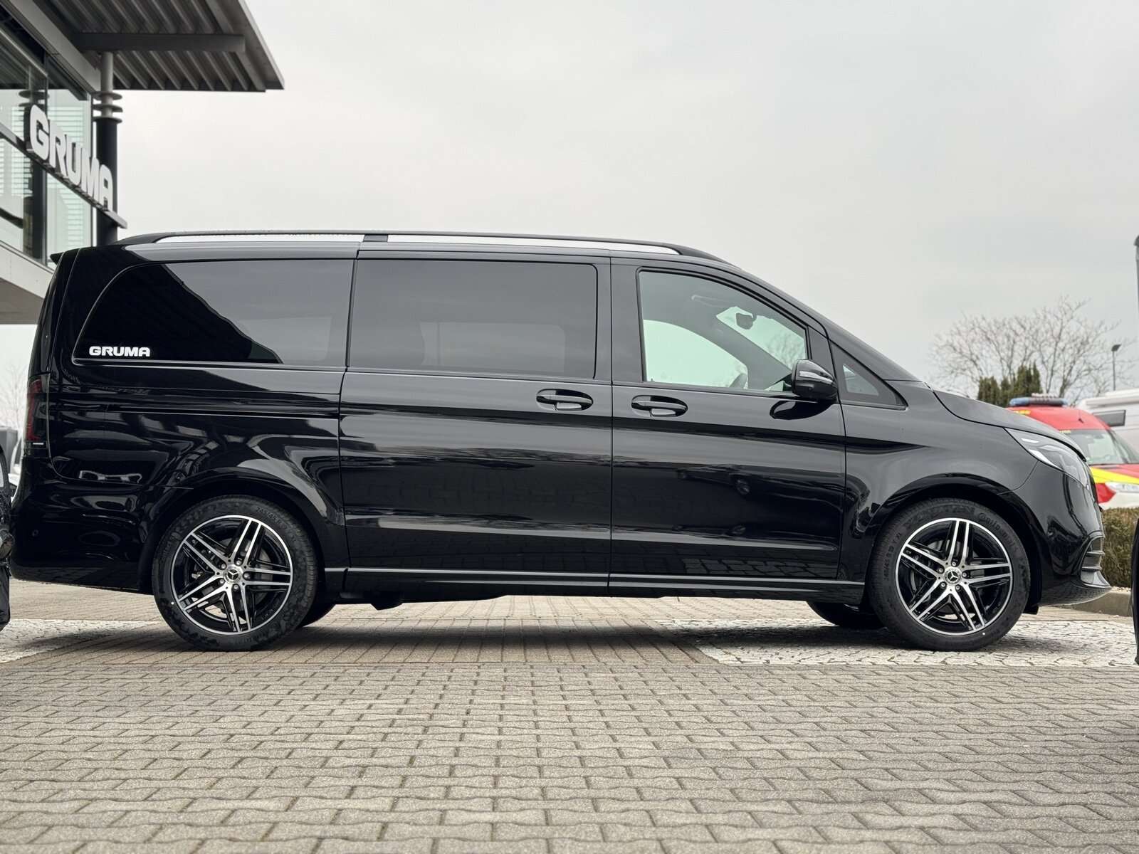Mercedes-Benz V 250
