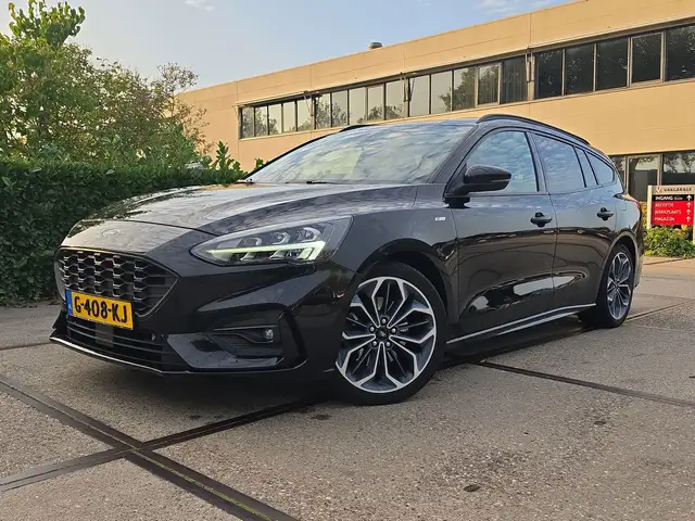 Ford Focus Wagon 1.5 EcoBoost Vignale |CARPLAY|CAMERA|STOELVE