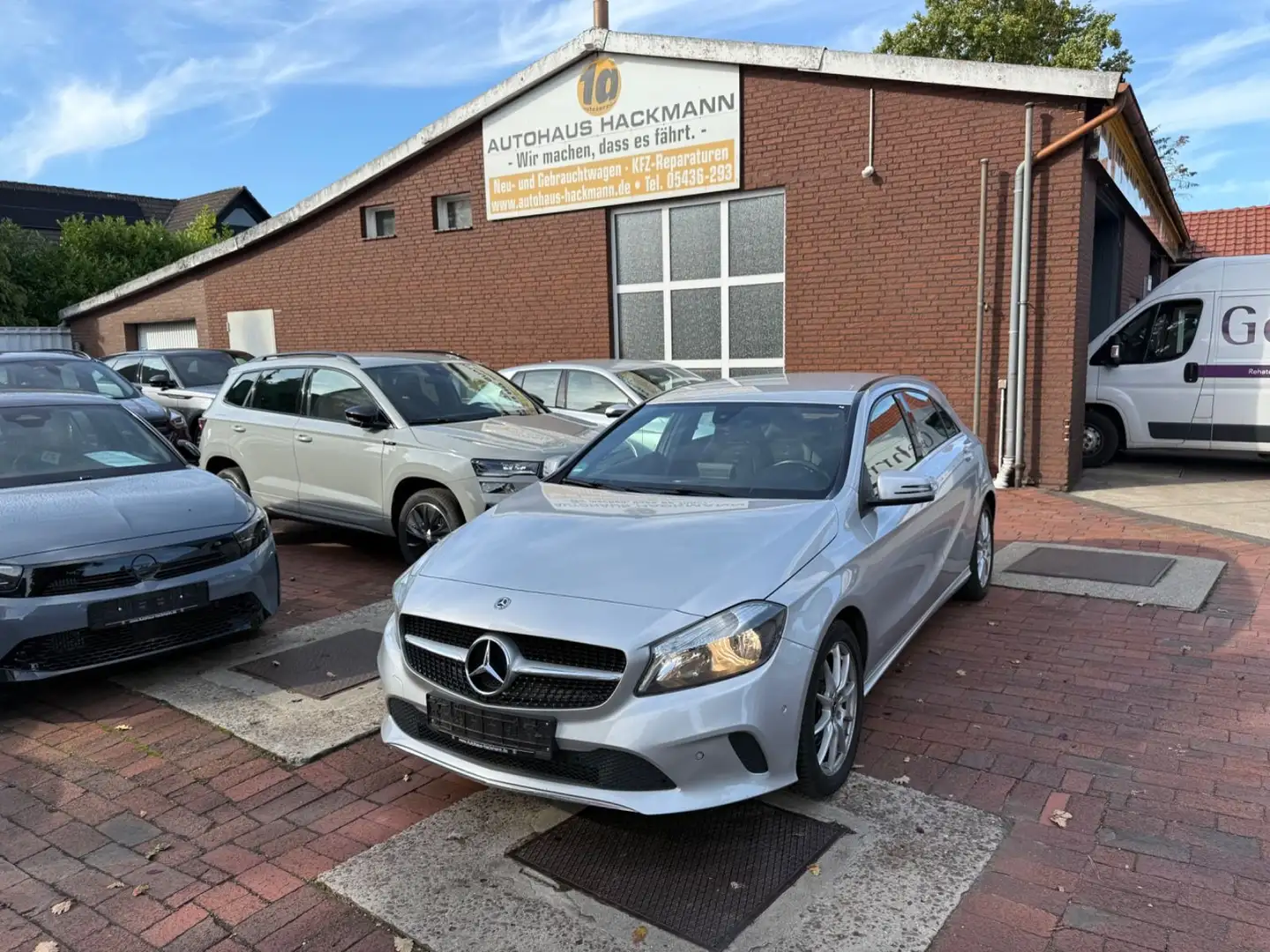 Mercedes-Benz A 200 BE Urban LED+Navi+WP Argent - 1