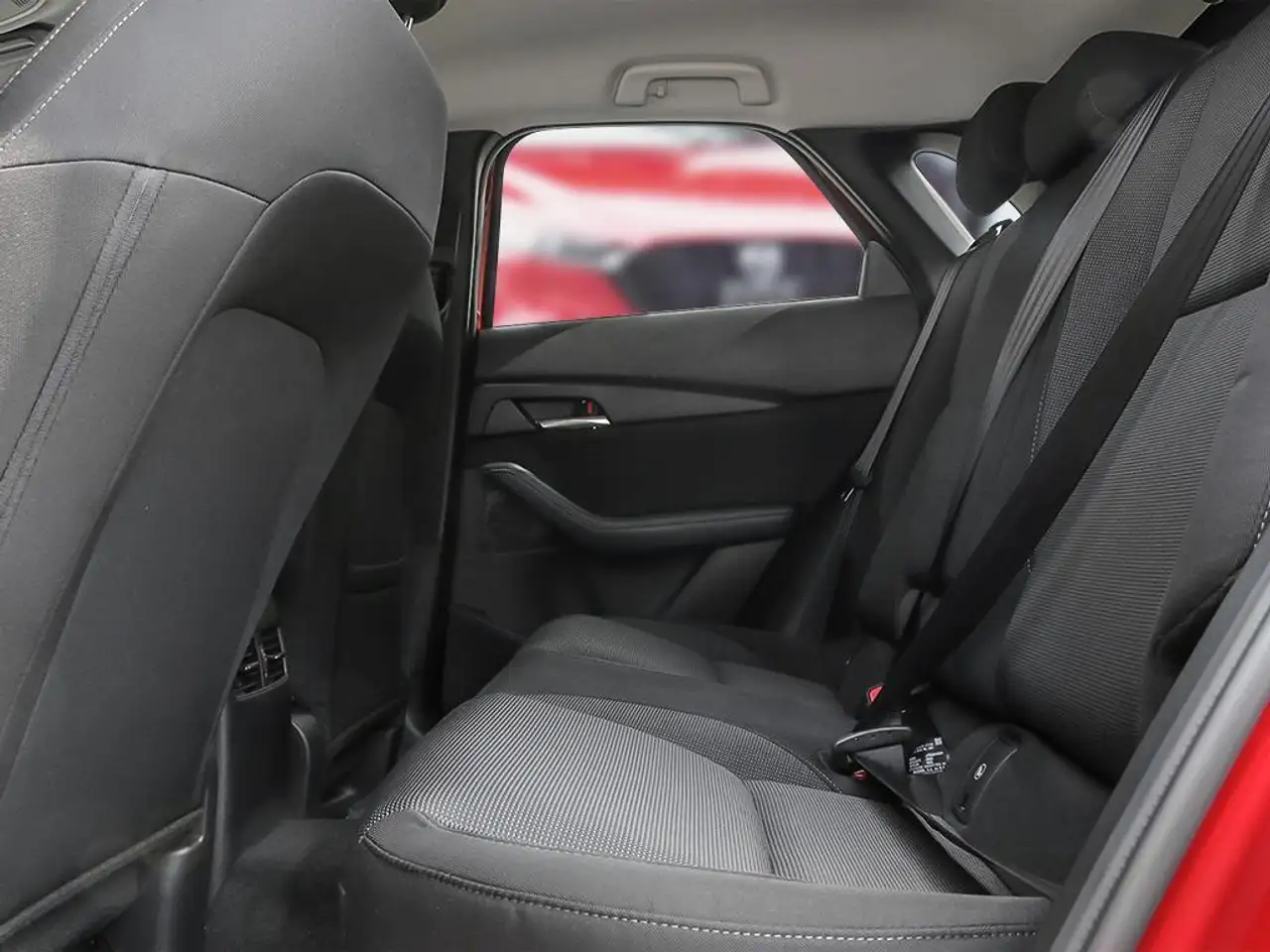 Mazda CX-30 photo Mazda CX-30