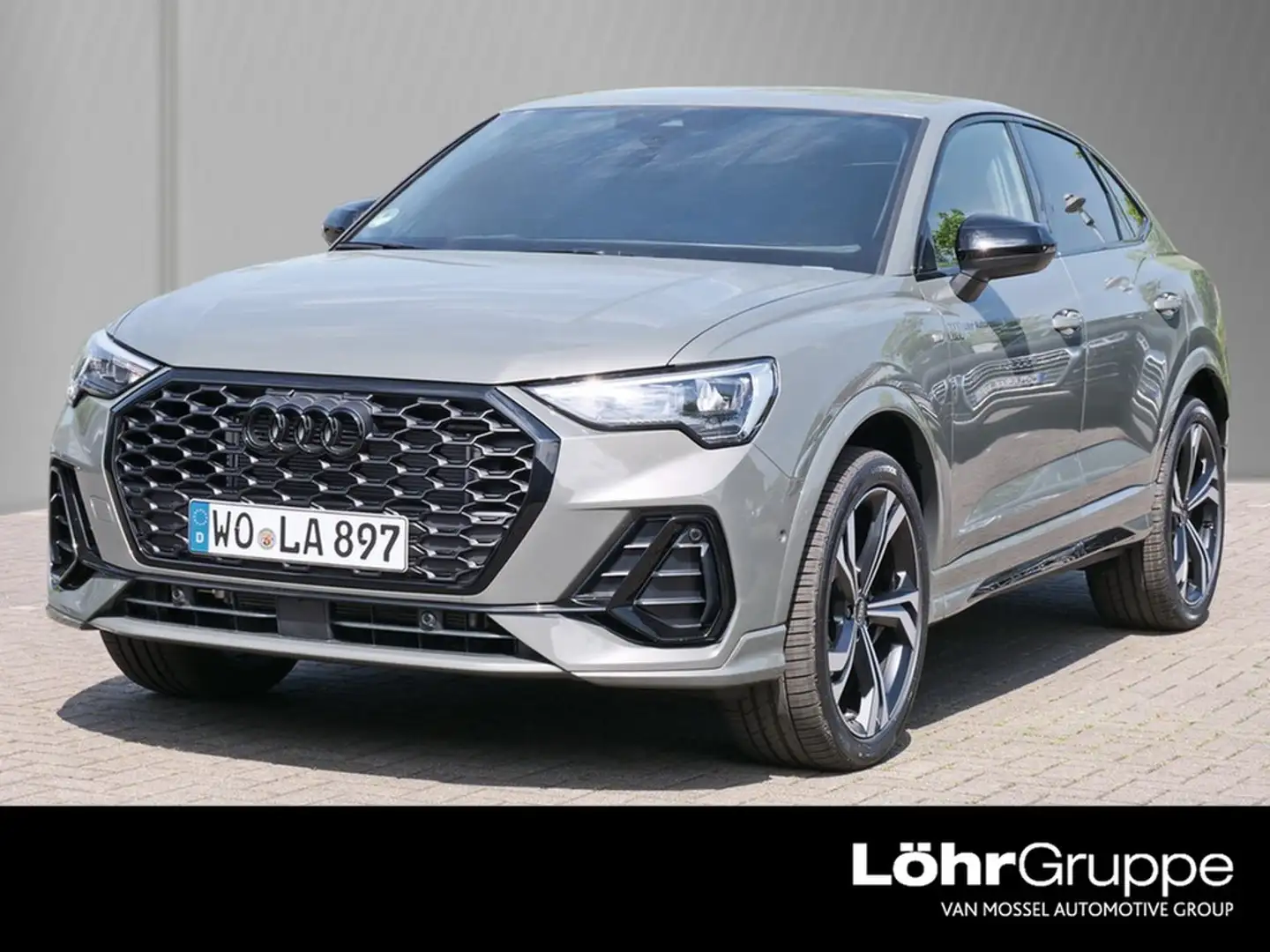Audi Q3 Sportback S line 35 TFSI S tronic 110 kW / 150 PS Grau - 1