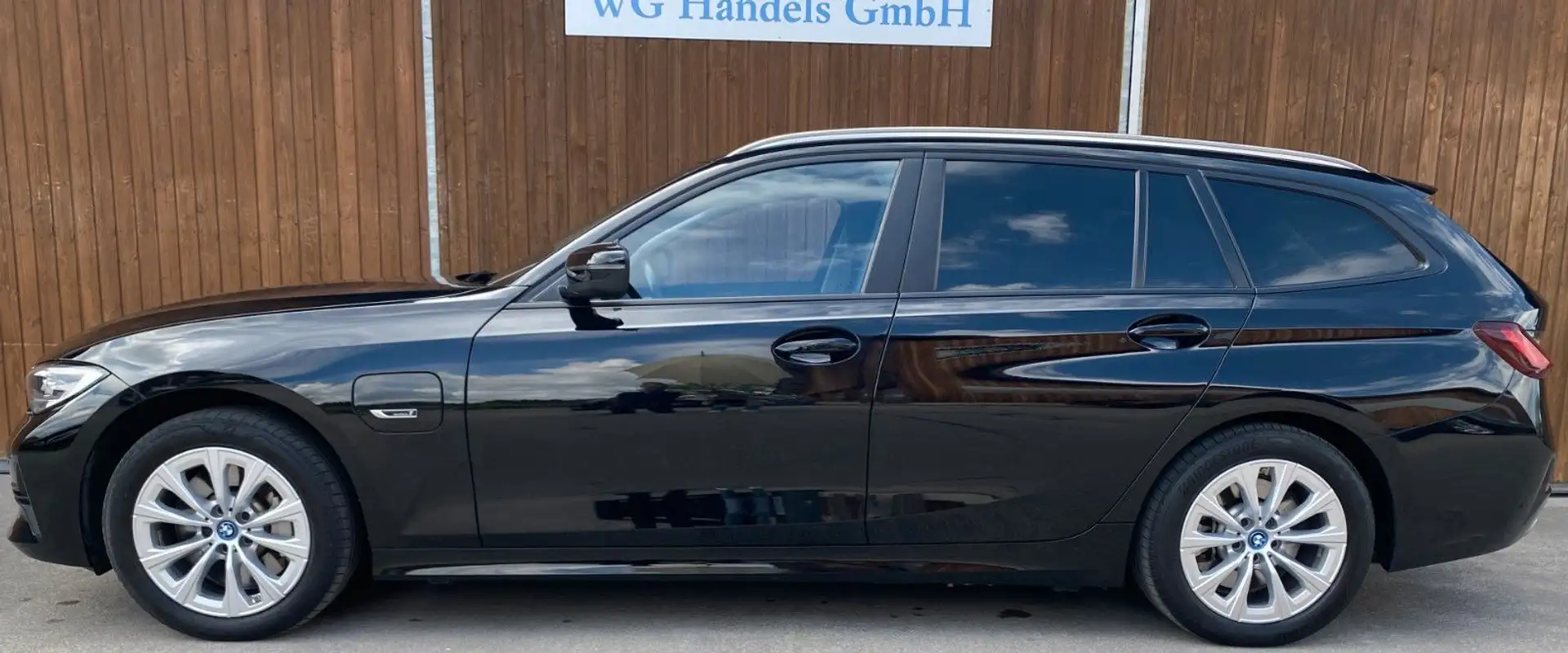 BMW 330 e Touring SHZ Tempo AppleCarPl. Navi LED PDC Noir - 2