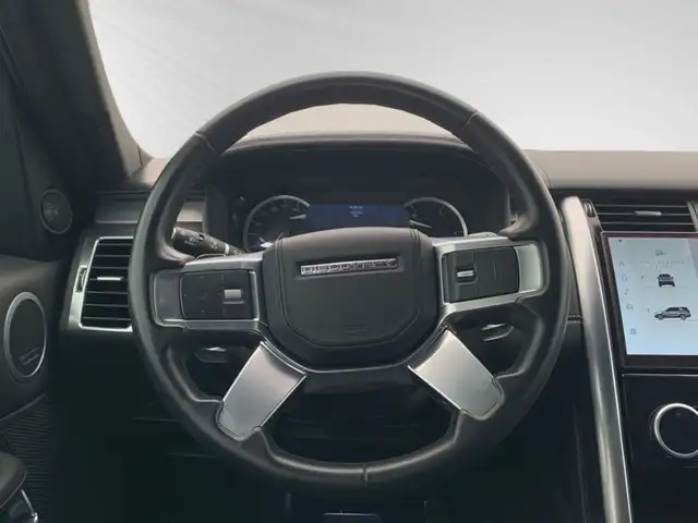 Land Rover Discovery view 10