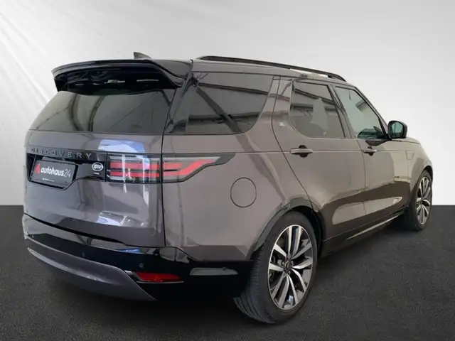 Land Rover Discovery view 5