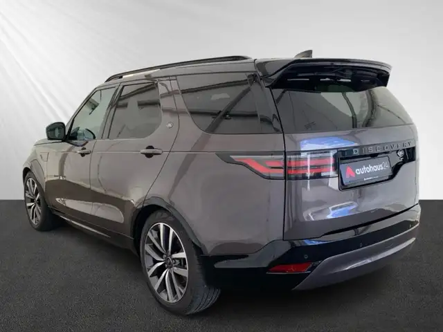 Land Rover Discovery view 4