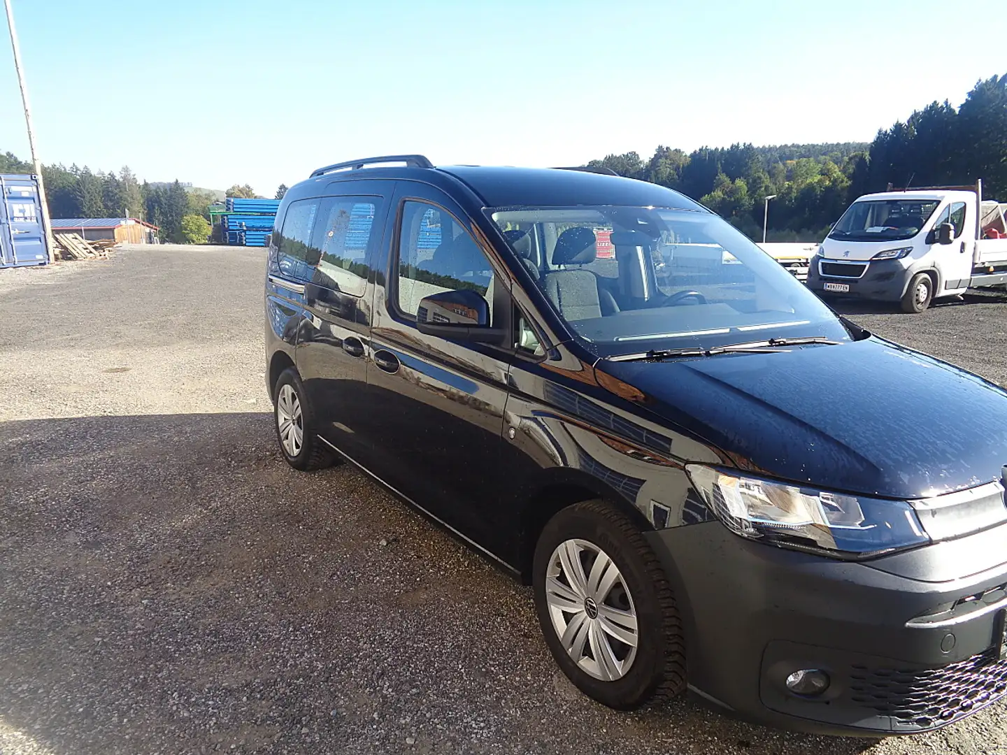 Volkswagen Caddy 2.0 TDI 4Motion (EURO 6d) Schwarz - 2