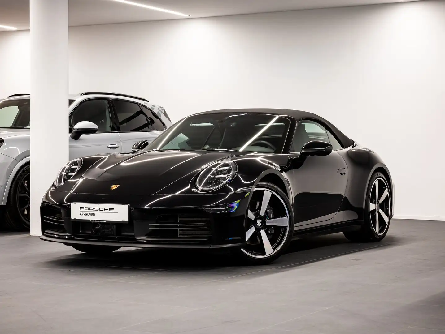Porsche 911 Carrera Cabriolet Schwarz - 1