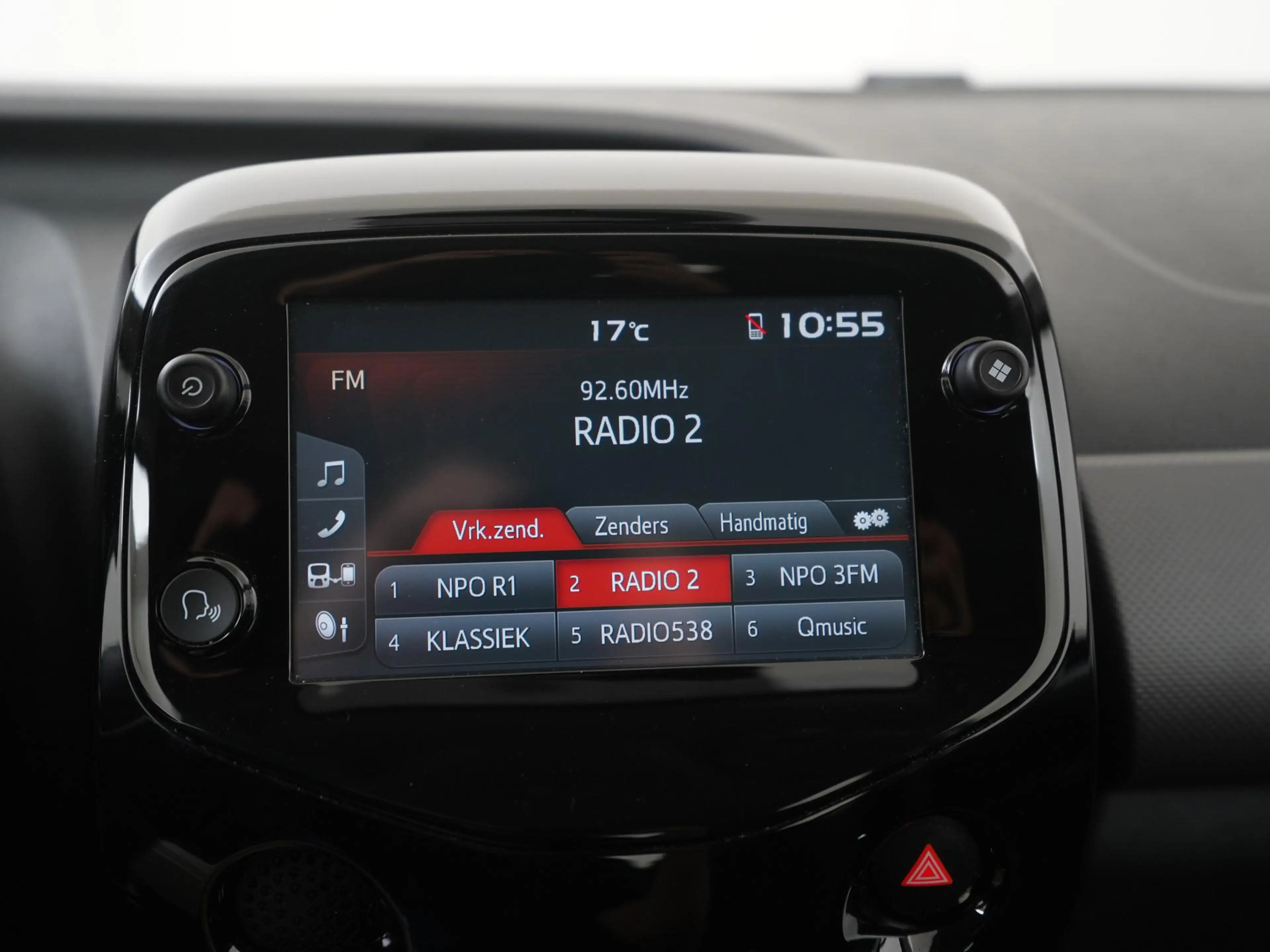 Peugeot 108 1.0 e-VTi Blue Lease Executive | Camera | Apple/An — photo 12
