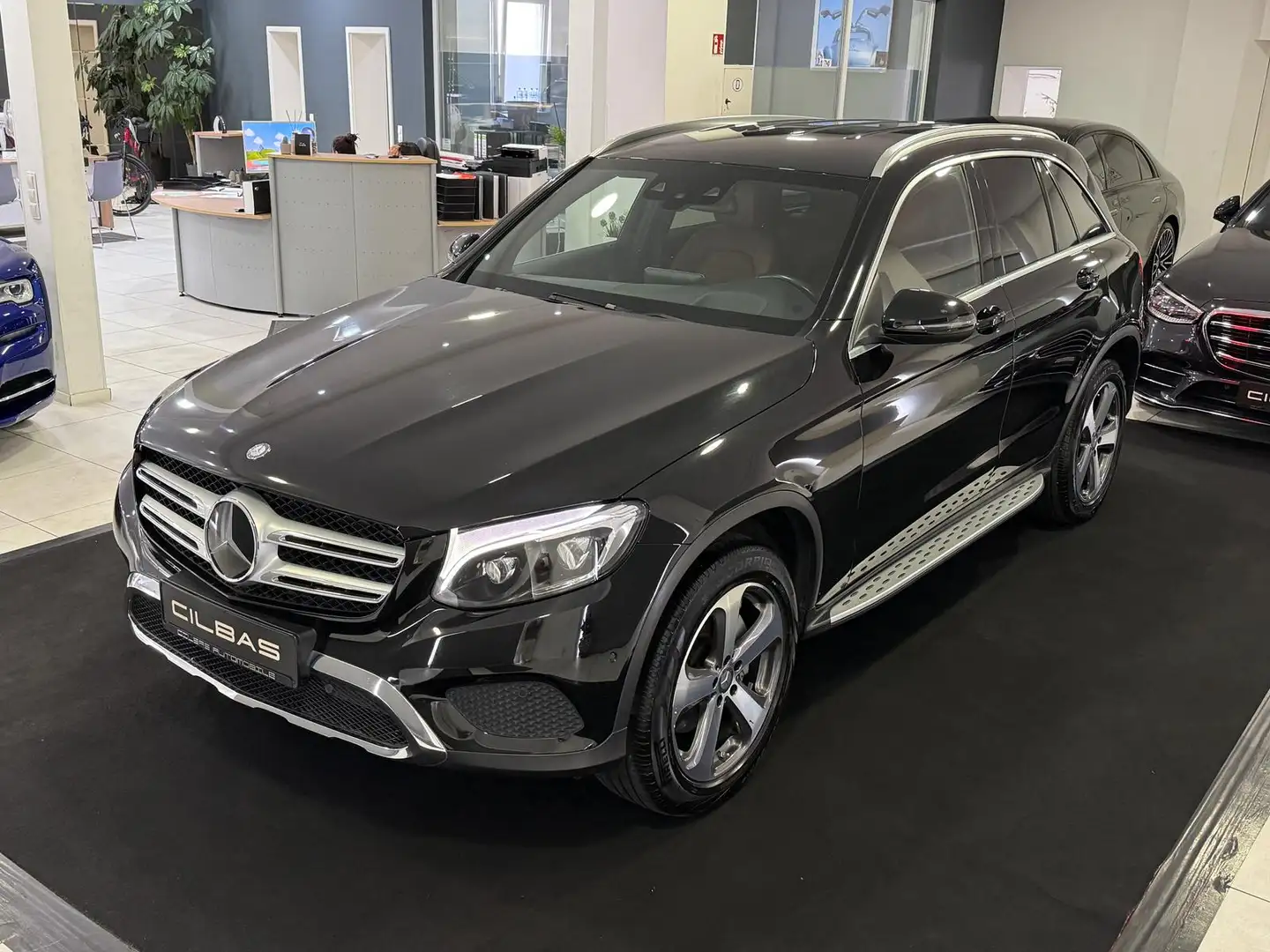 Mercedes-Benz GLC 250 d 4M *KAM*AHK*LEDER-BRAUN*DIST*HUD*LED* Negru - 2