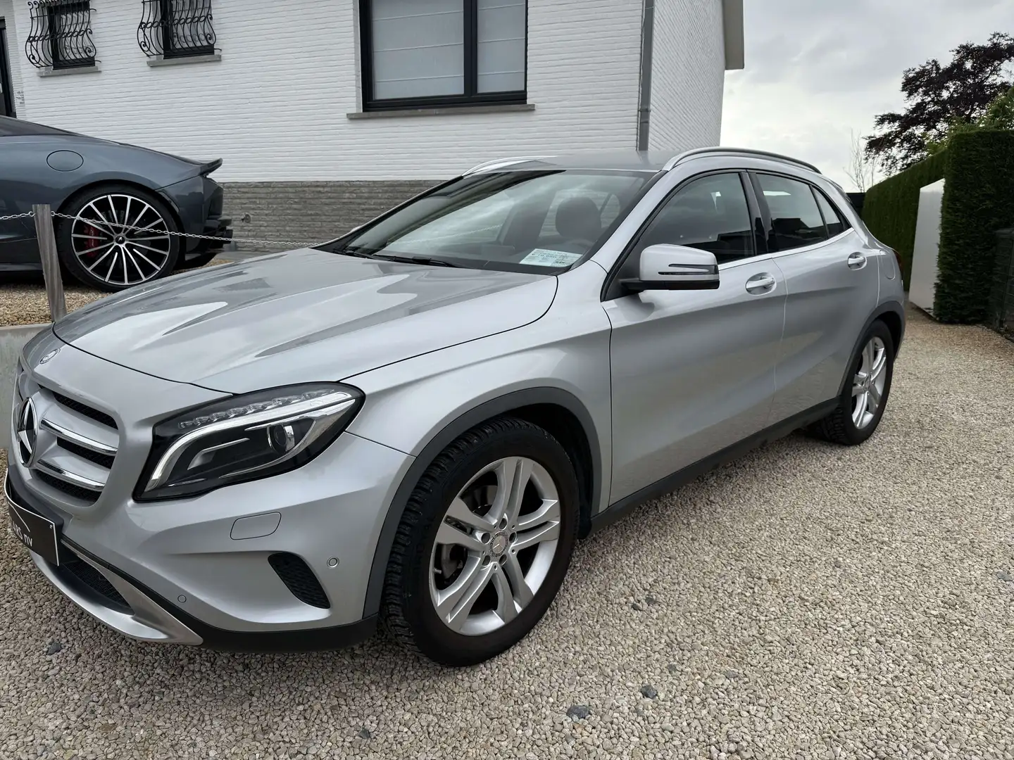 Mercedes-Benz GLA 180 URBAN AUTOMAAT 68000 KM EEN EIGENAAR HISTORIE Grijs - 1