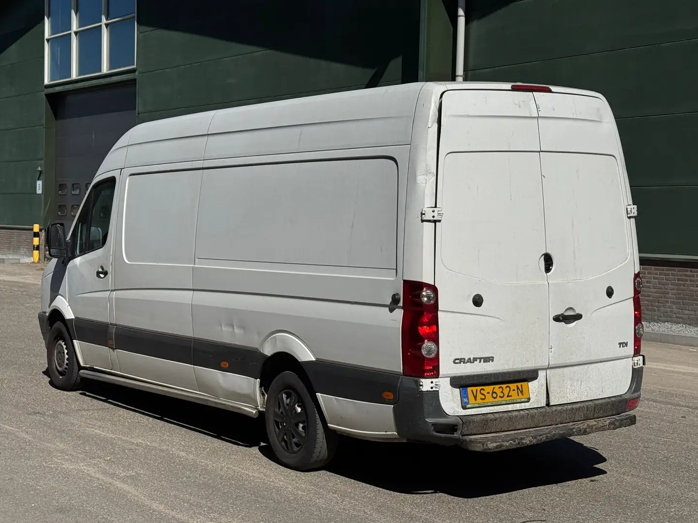 Volkswagen Crafter 32 2.0 TDI L3H3 MAXI Weiß - 2
