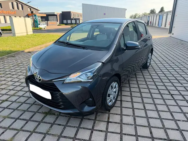 Toyota Yaris Comfort!!!!OPTISCHE MÄNGEL SIEHE BILDER!!!