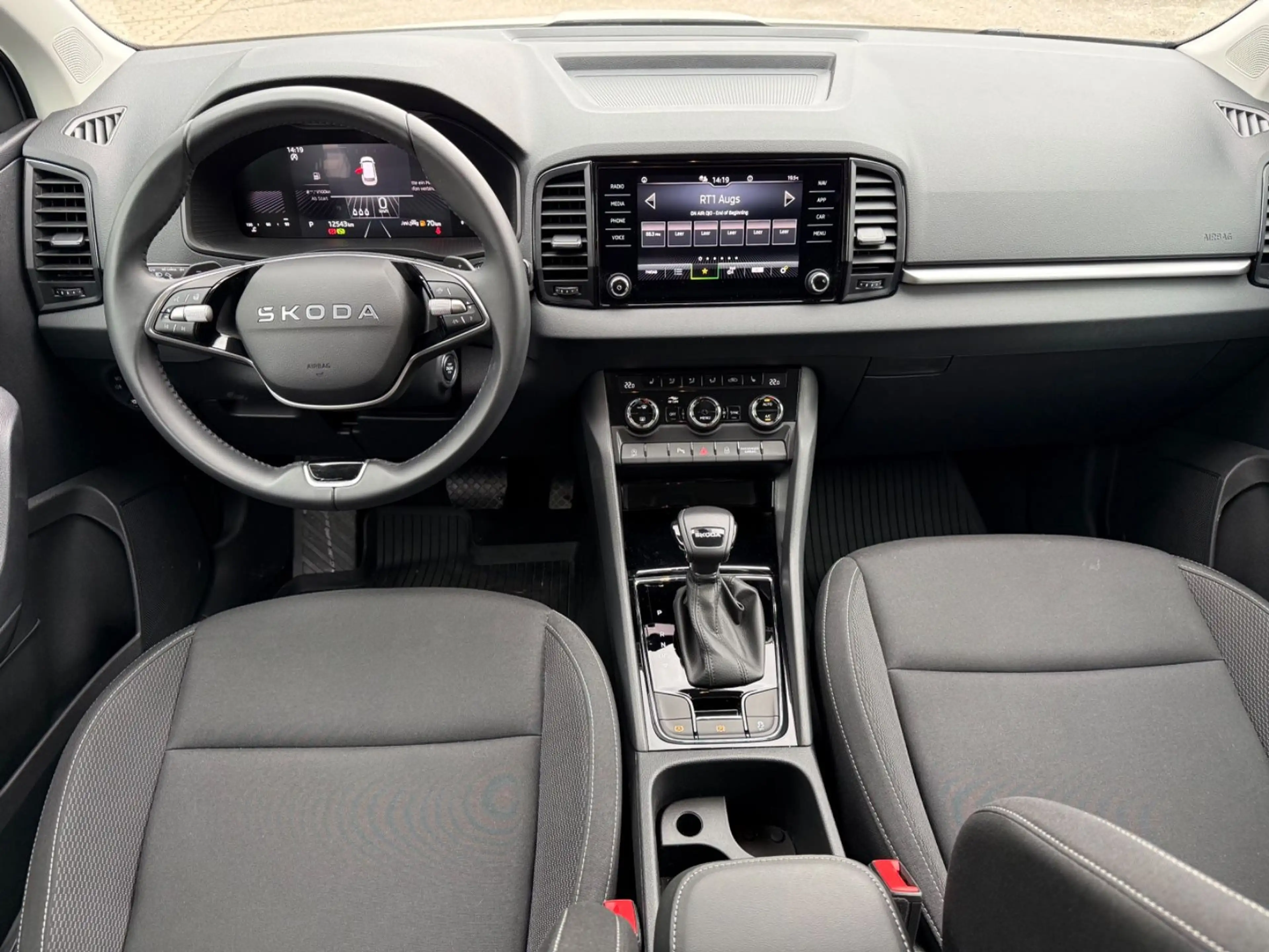 Skoda Karoq Selection 1.5 DSG*LED*SH*SmartLink* — photo 8