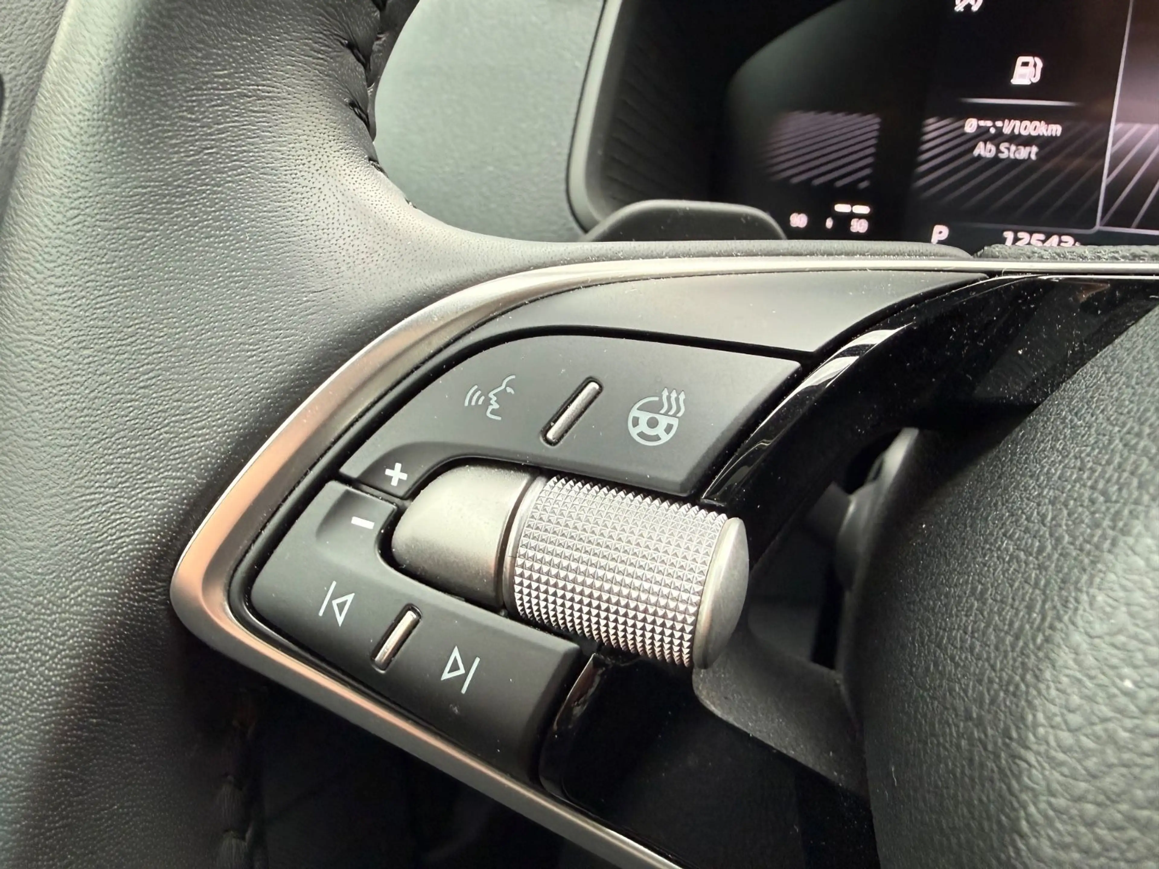 Skoda Karoq Selection 1.5 DSG*LED*SH*SmartLink* — photo 15