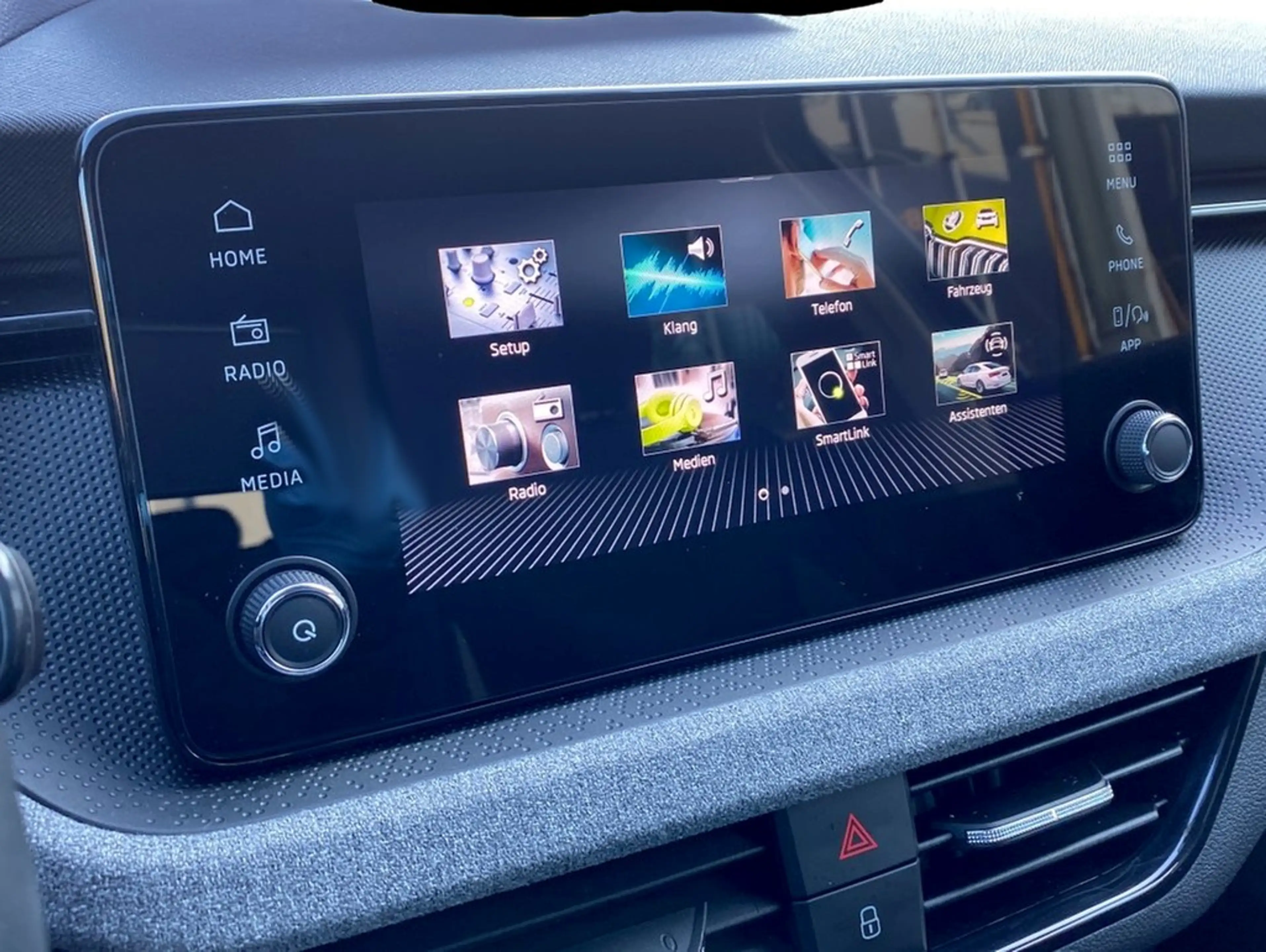 Skoda Scala 1.0 TSI DSG SELECTION LED REARVIEW SMARTLINK AC... — photo 3