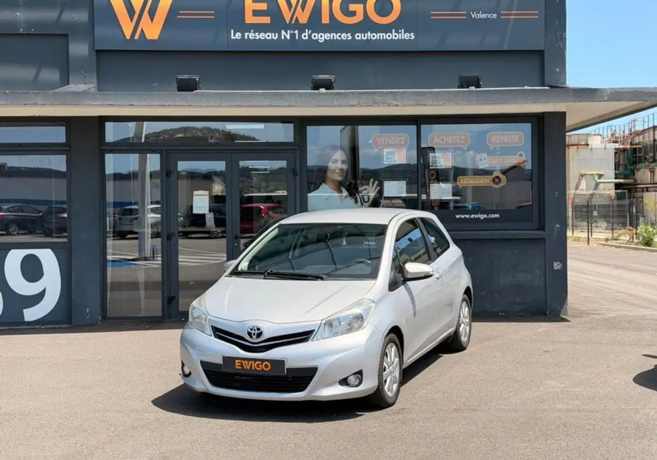 Toyota Yaris 1.4 DYNAMIc
