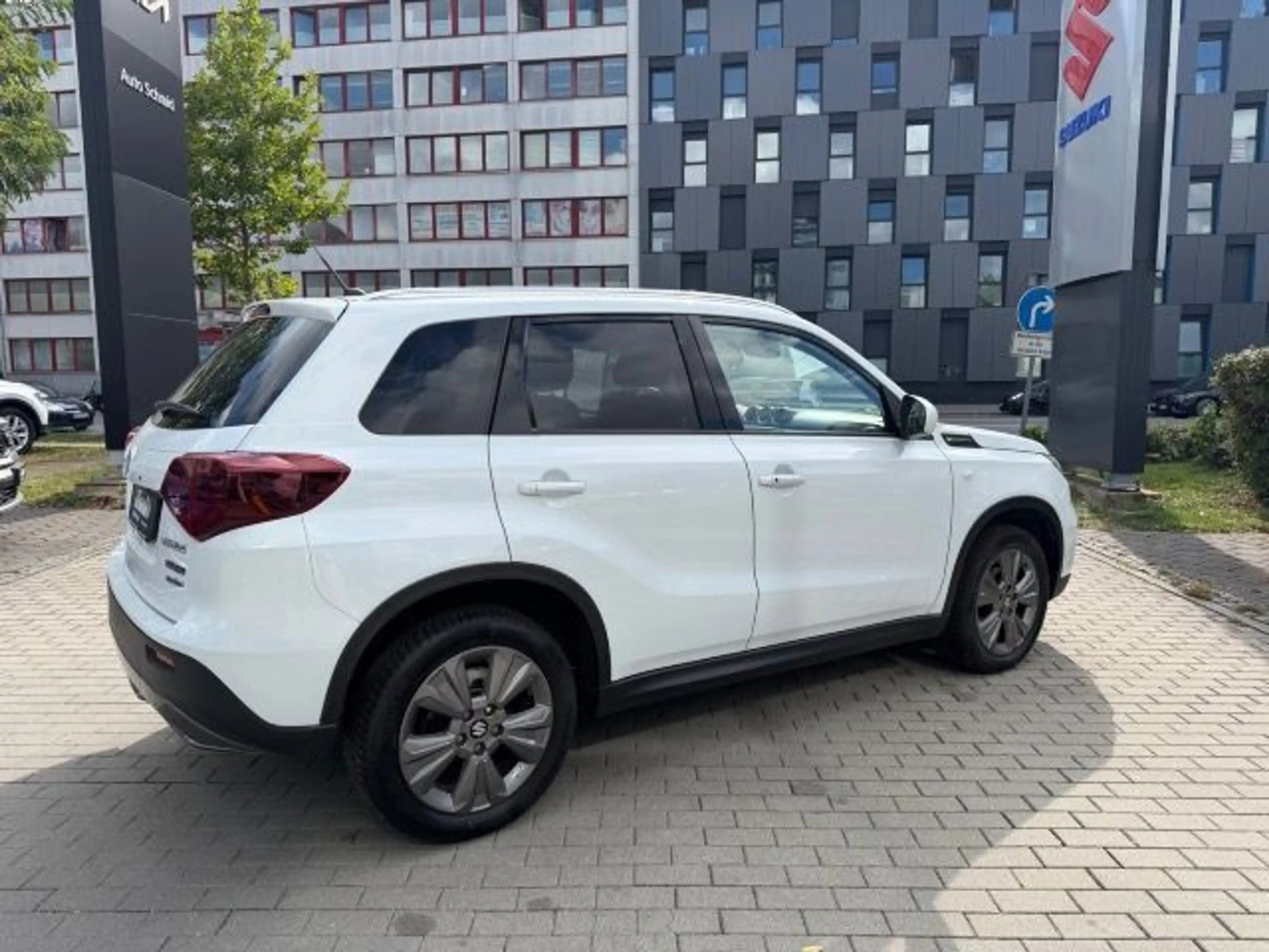 Suzuki Vitara VITARA 1.5 HYBRID COMFORT ALLGRIP AGS AUTOMATIK — photo 6