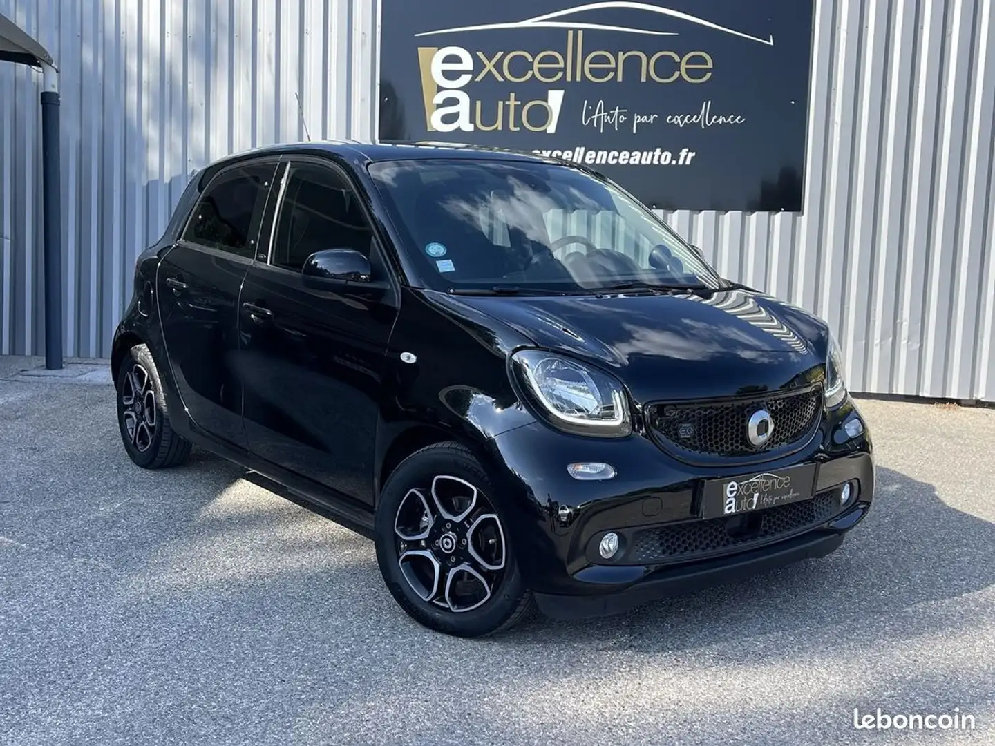 smart forFour ELECTRIQUE 82CH PRIME Noir - 1