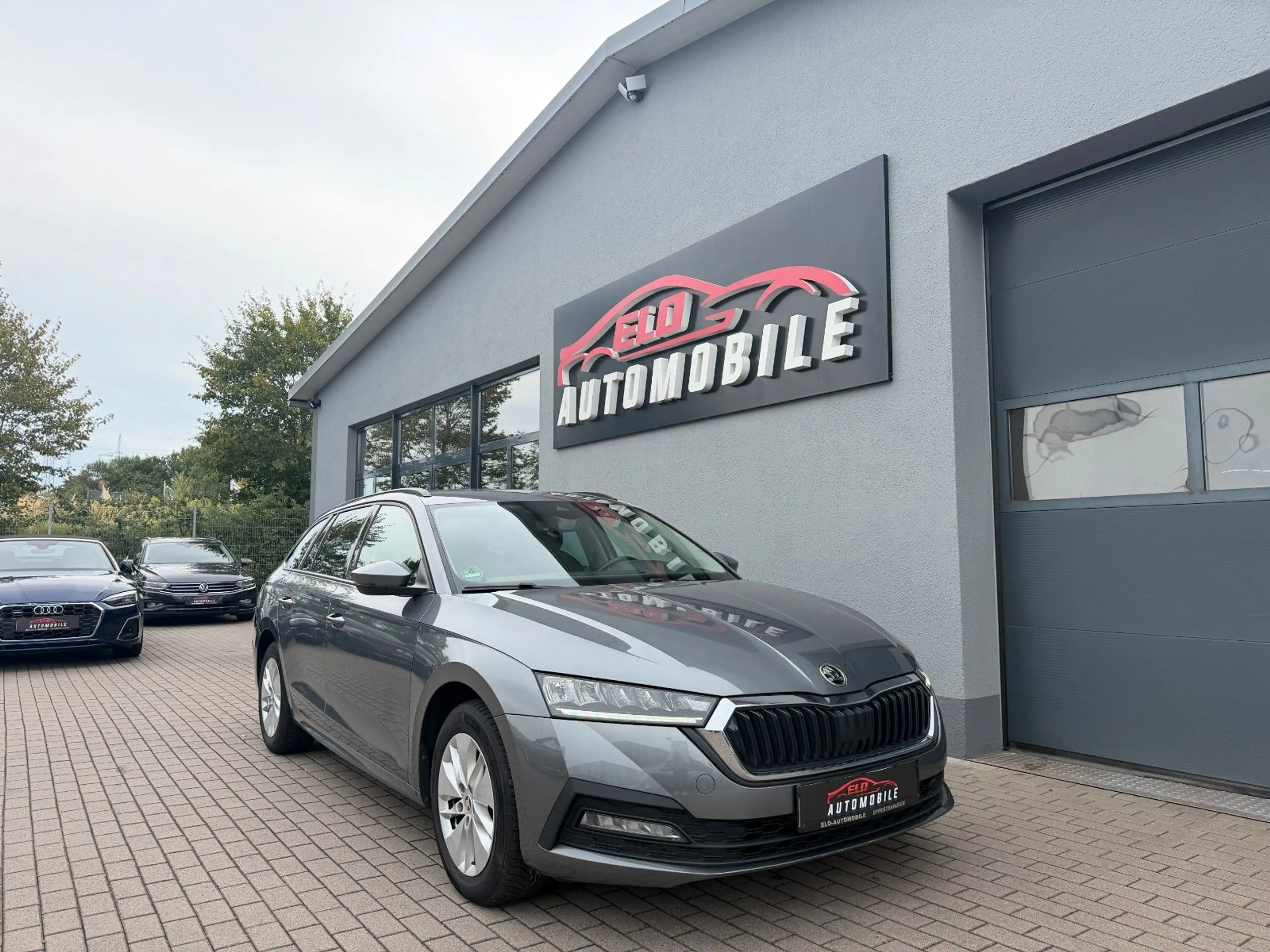 Skoda Octavia Combi Ambition*Tempomat*LED*e-TEC*