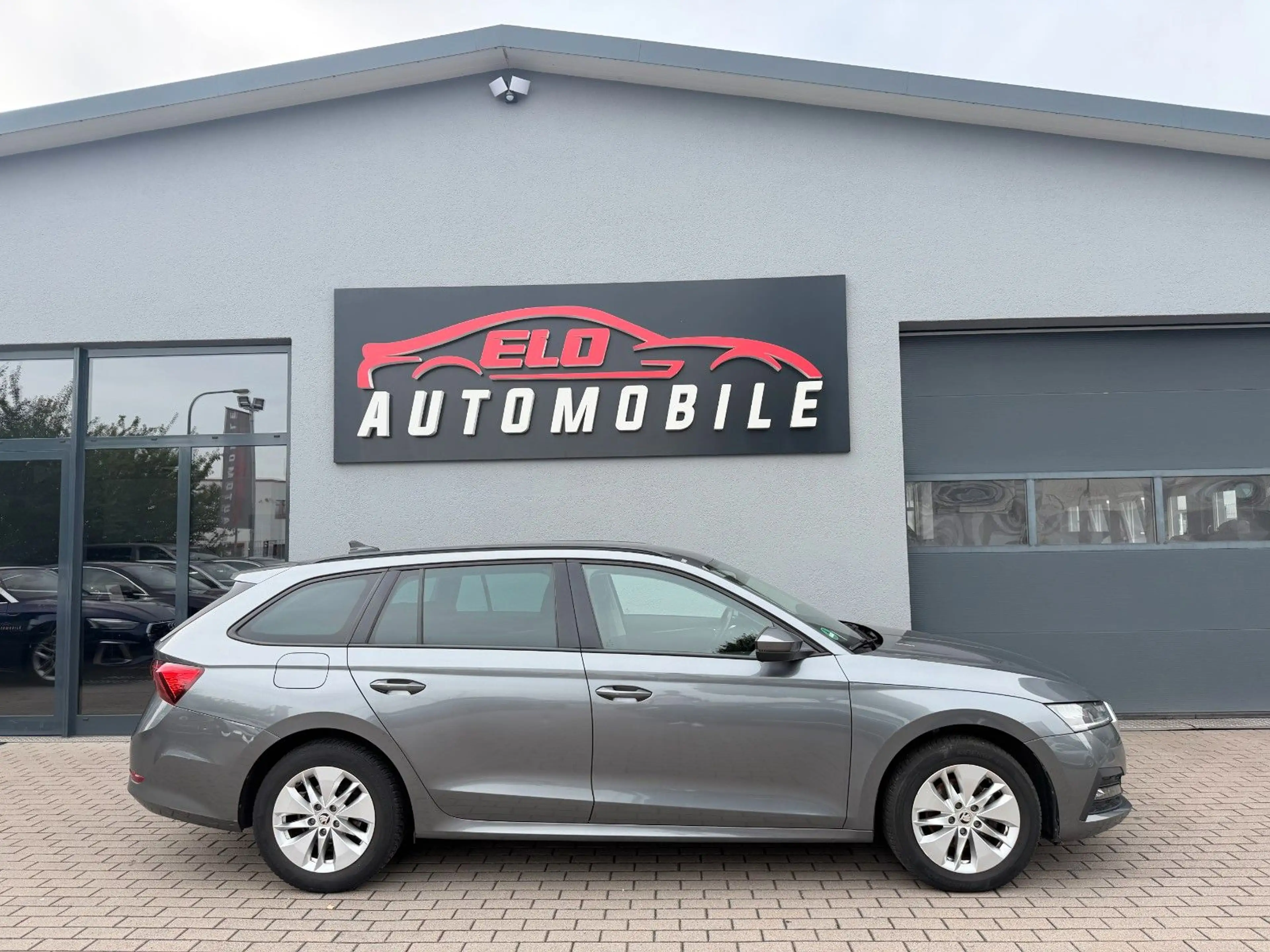 Skoda Octavia Combi Ambition*Tempomat*LED*e-TEC* — photo 2