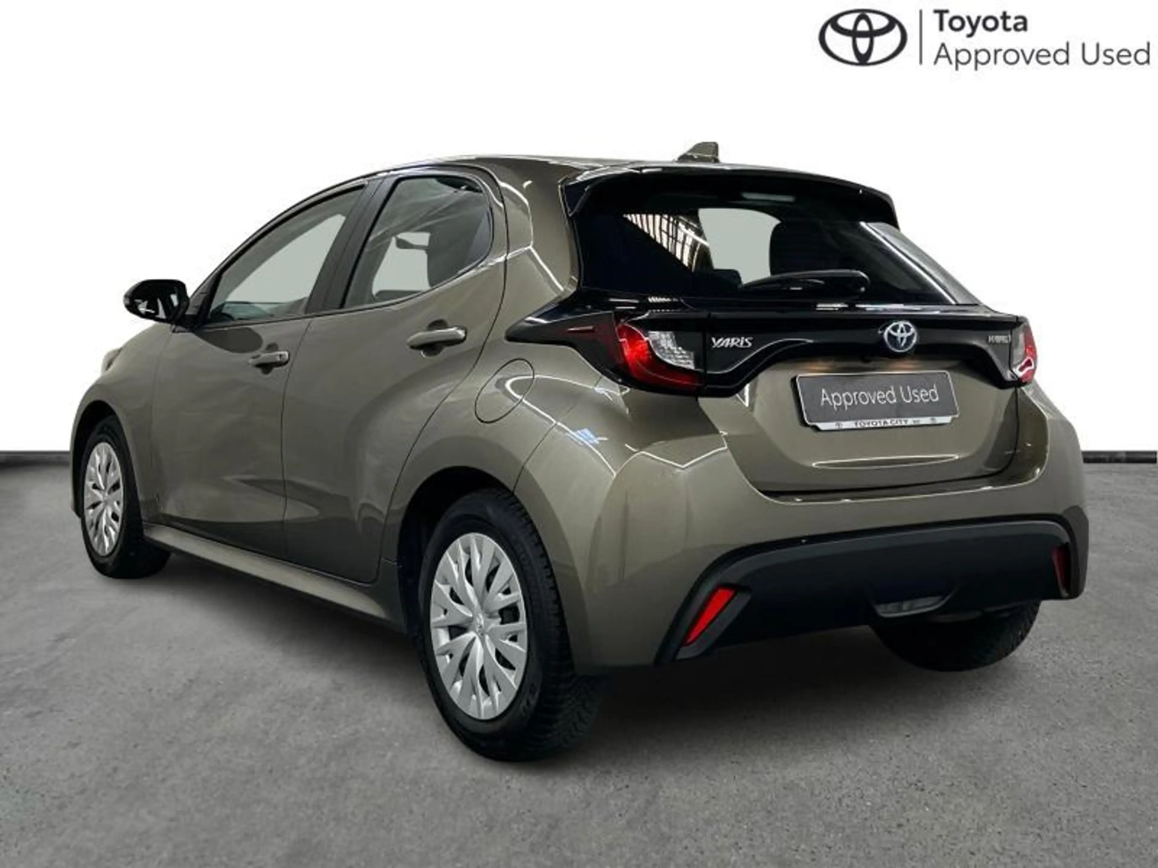 Toyota Yaris Dynamic — photo 2
