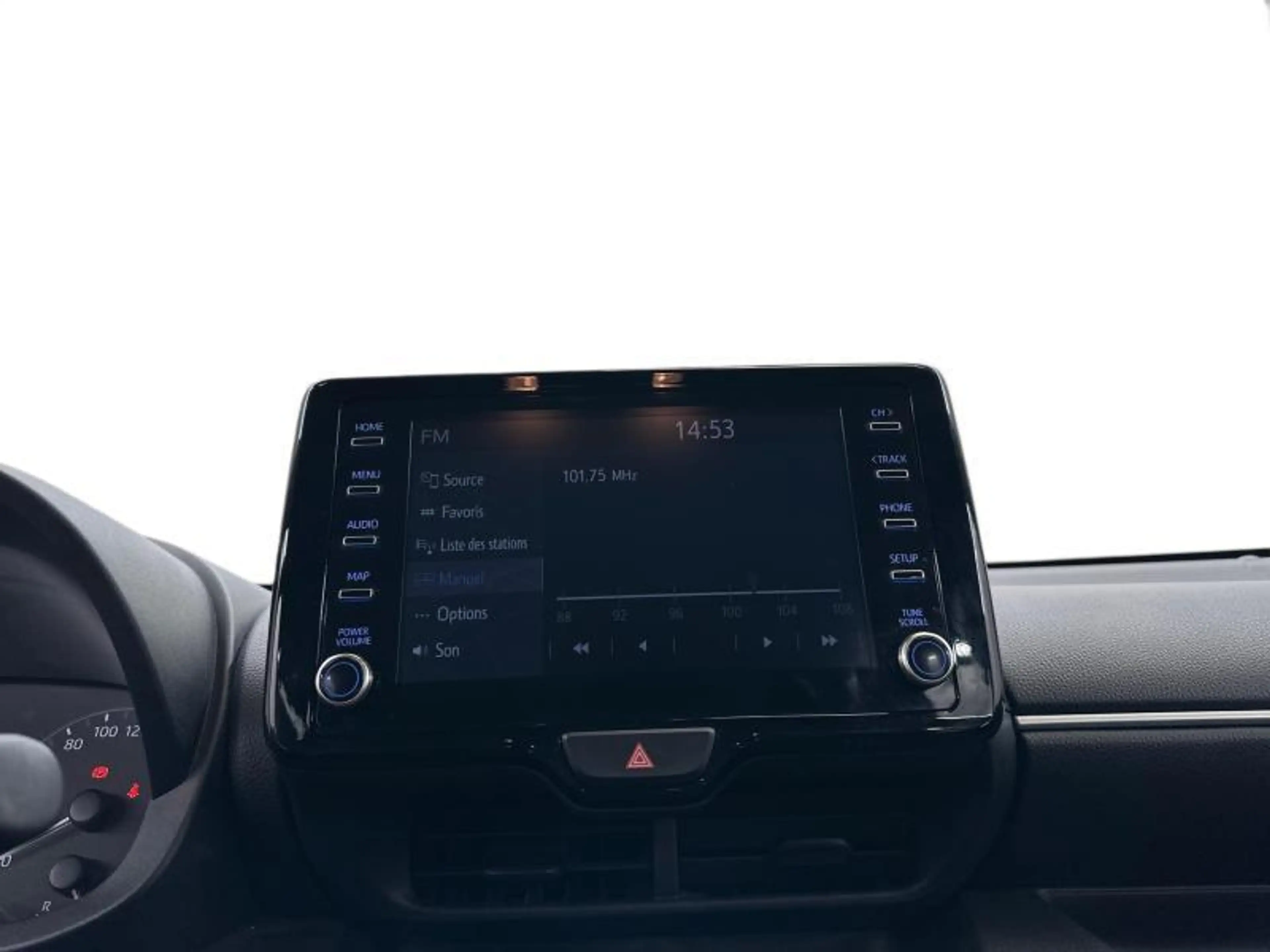 Toyota Yaris Dynamic — photo 11