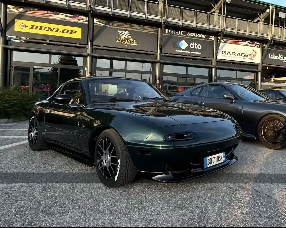 Mazda MX-5 1.6 Black Special cat., foto 2