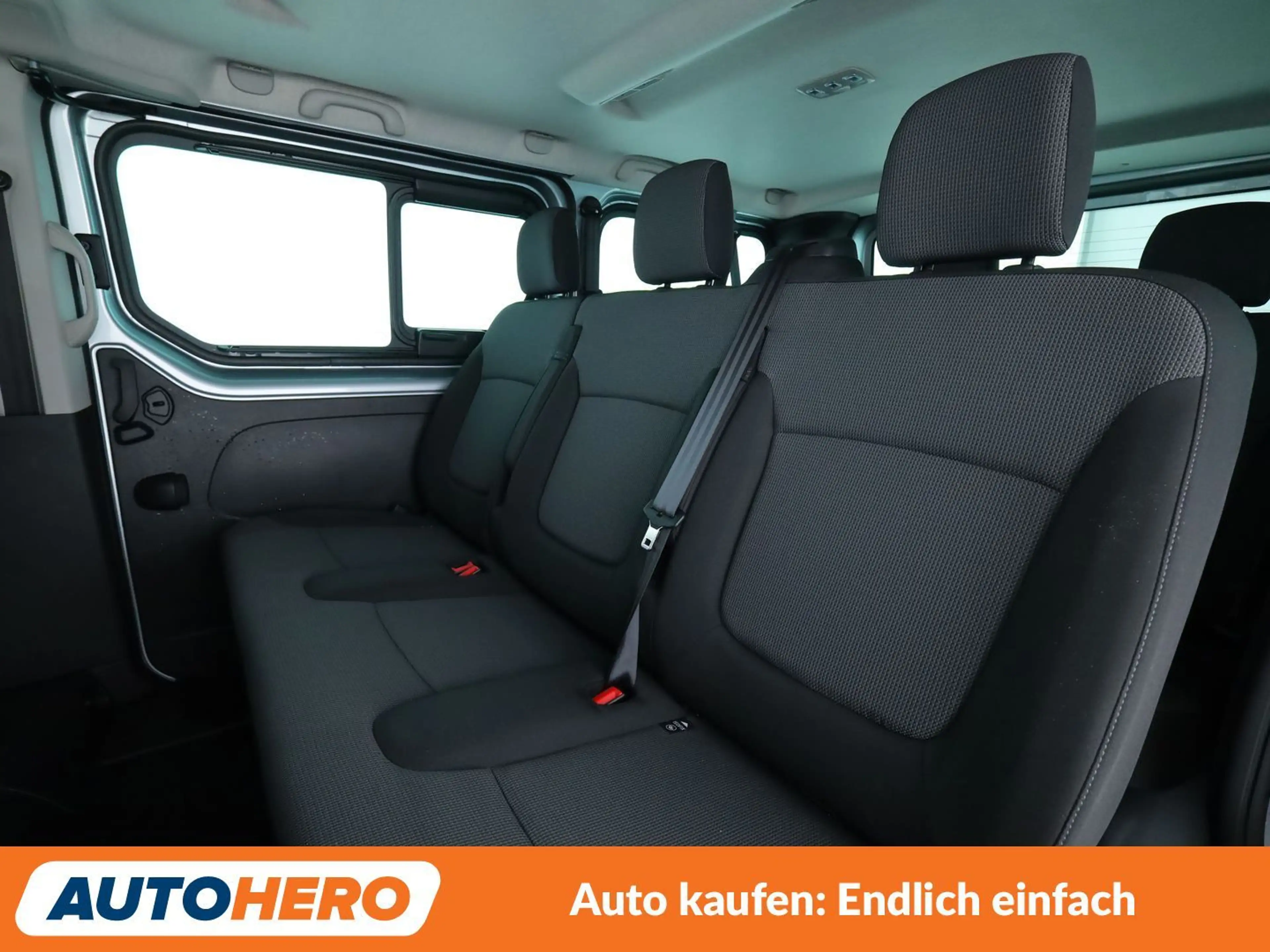 Nissan Primastar 2.0 dCi L1H1 2,8t Tekna*NAVI*CAM*PDC*SHZ* — photo 14